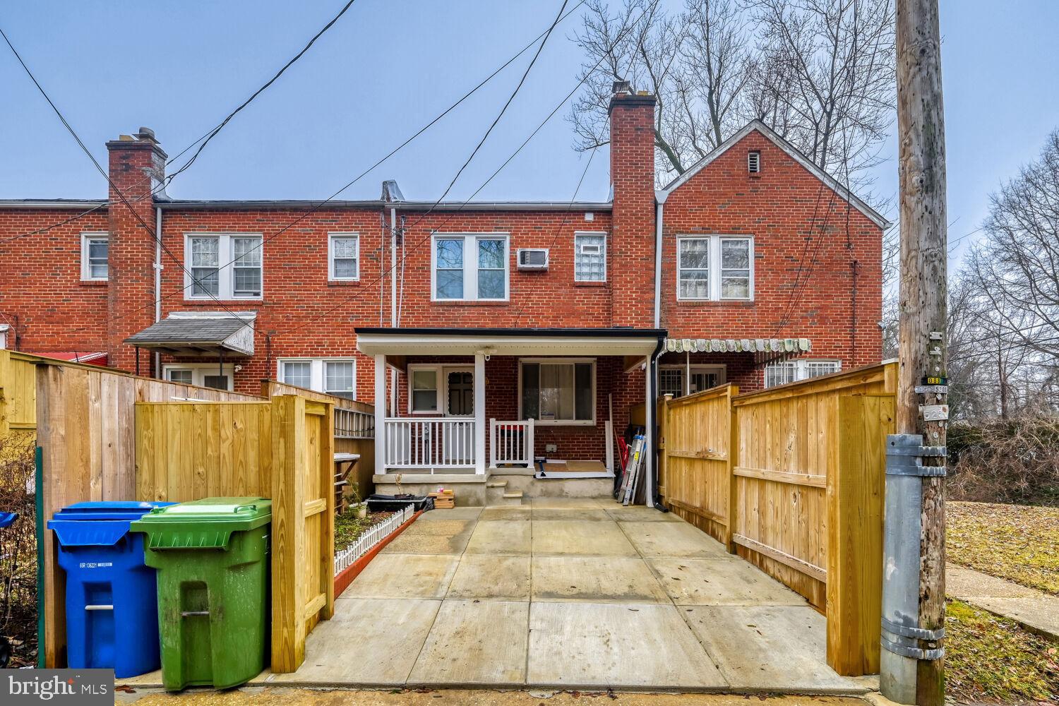 WOODMERE - Residential