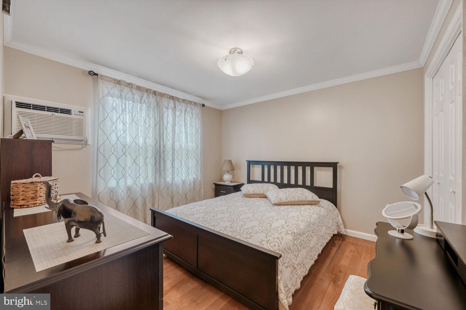 WOODMERE - Residential