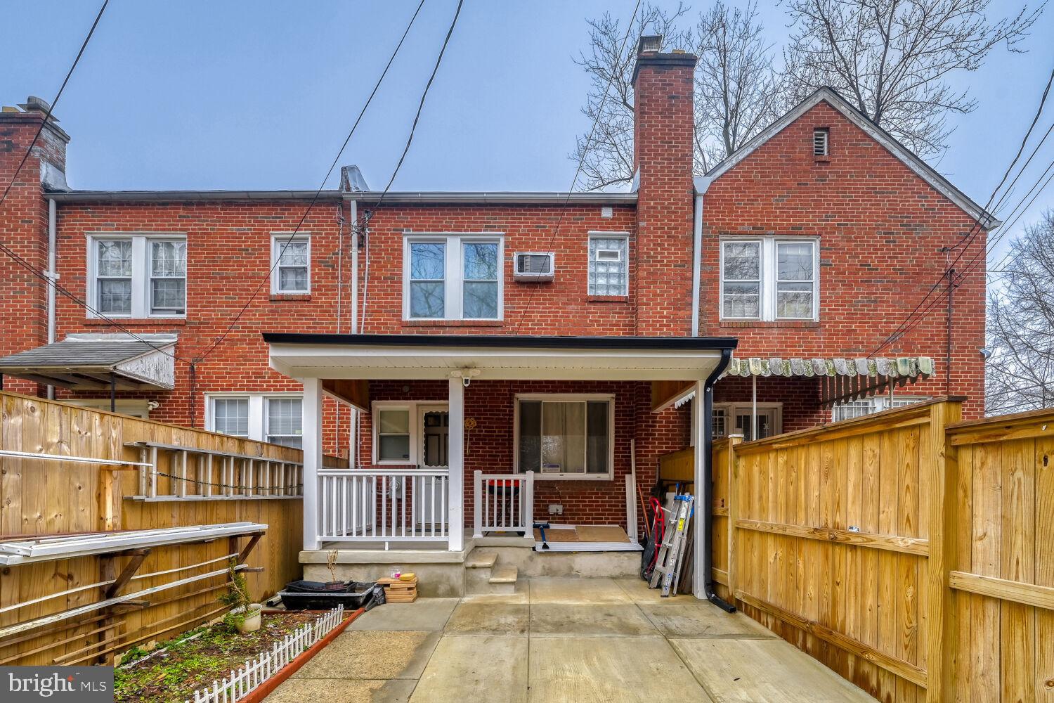 WOODMERE - Residential
