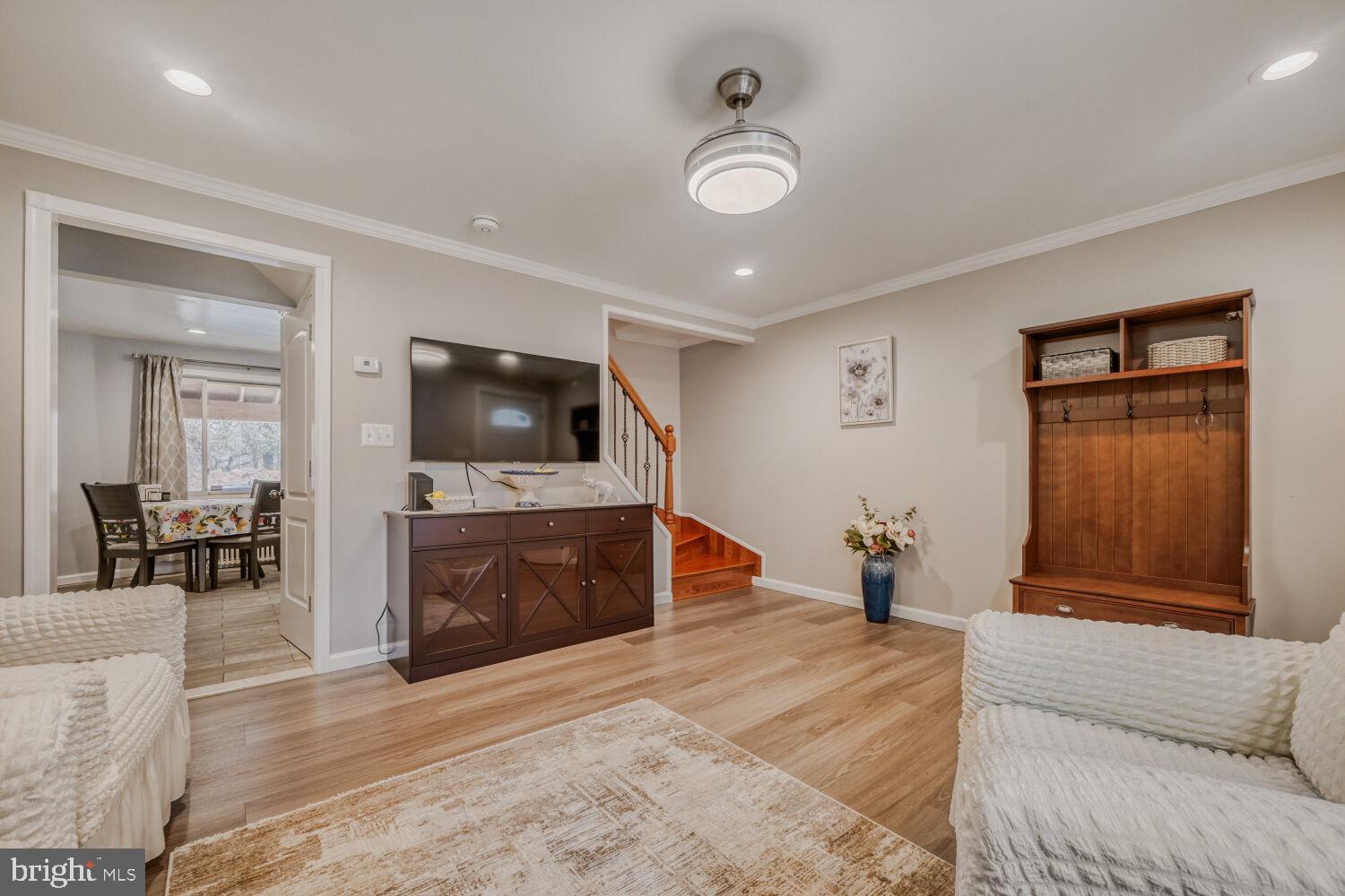 WOODMERE - Residential