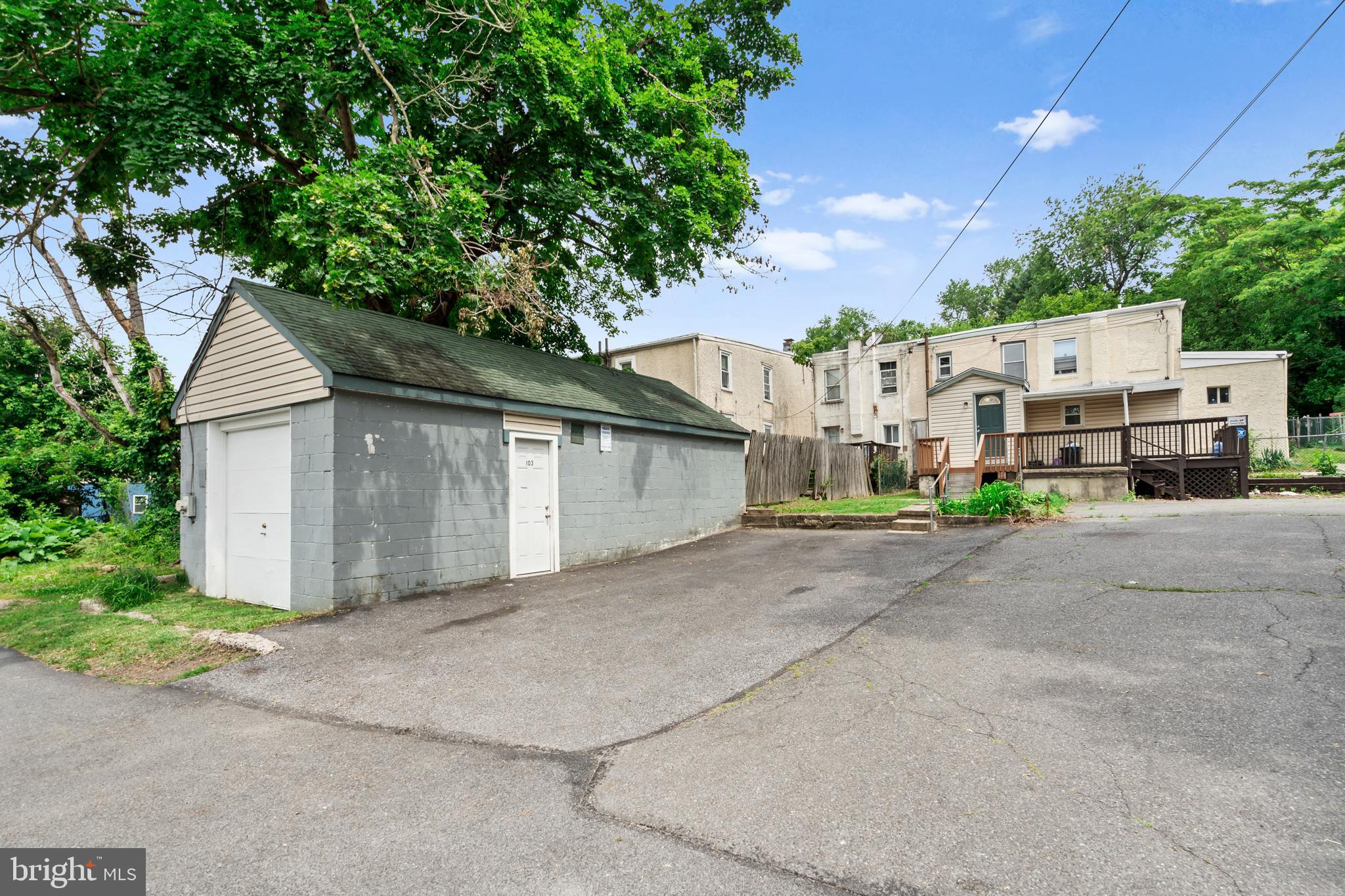 BROOKLAWN - Residential