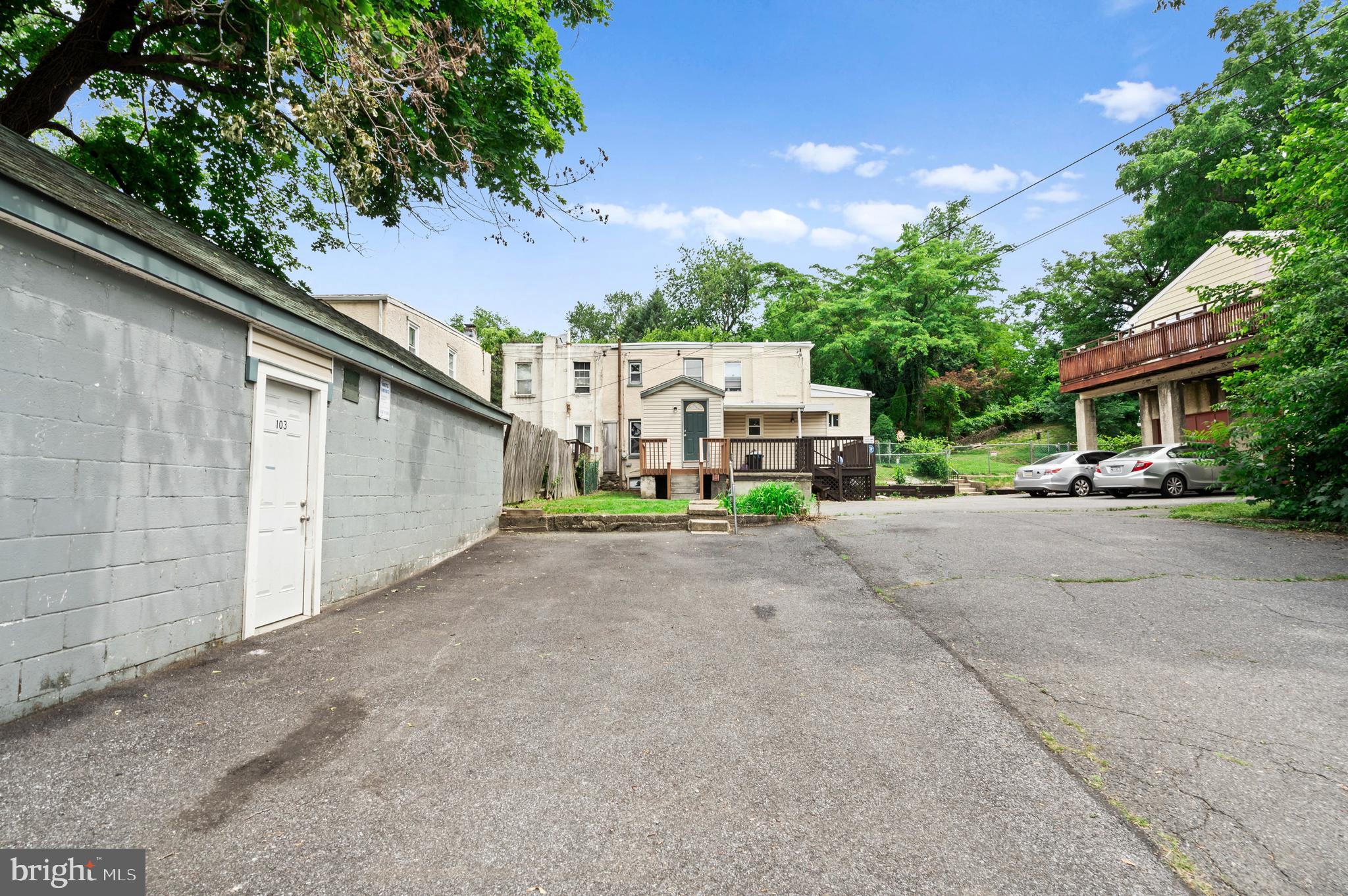 BROOKLAWN - Residential