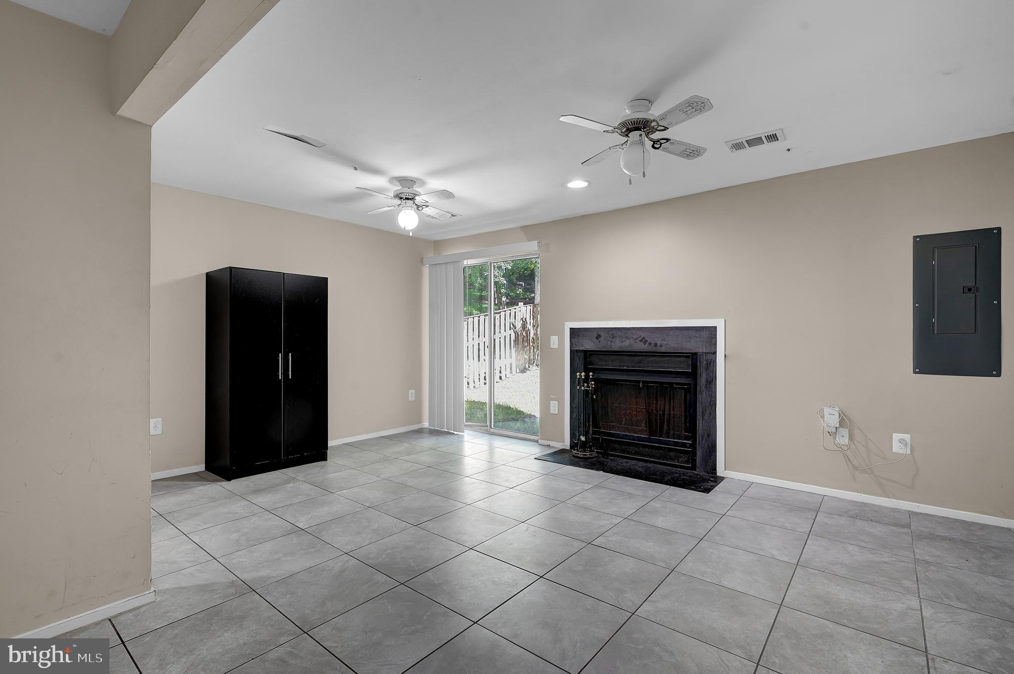BONIFANT WOODS - Residential