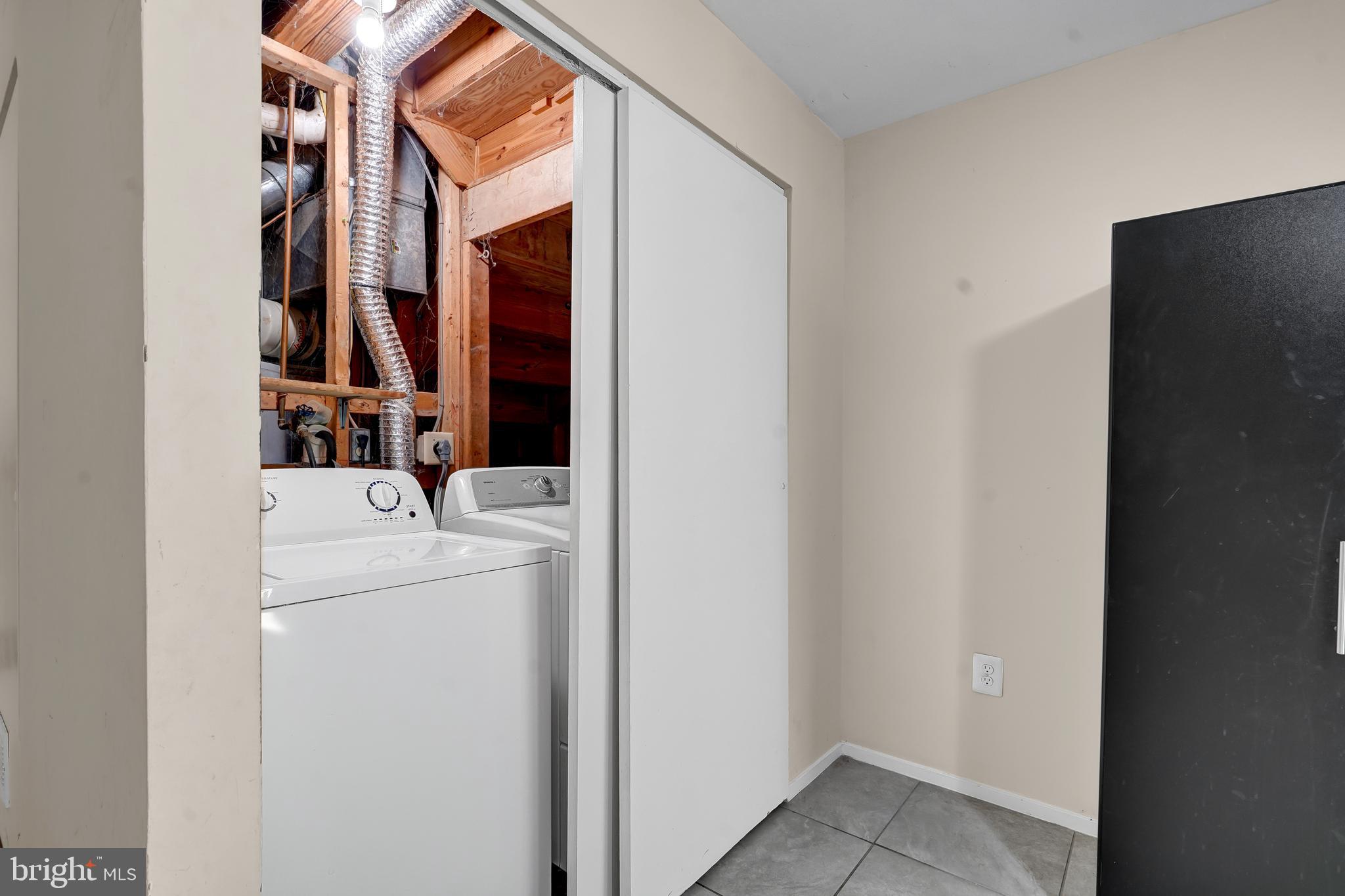 BONIFANT WOODS - Residential