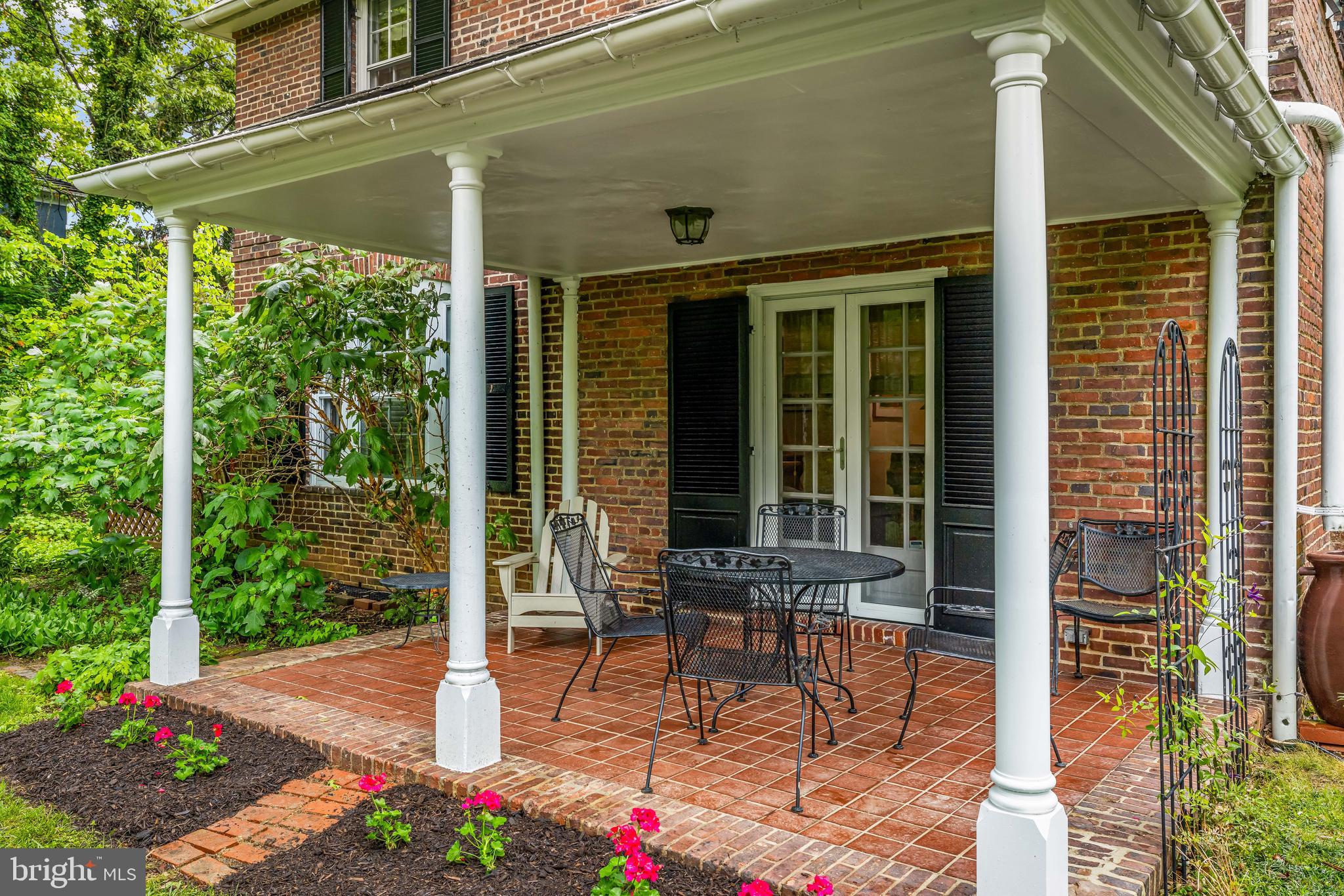 ROLAND PARK - Residential