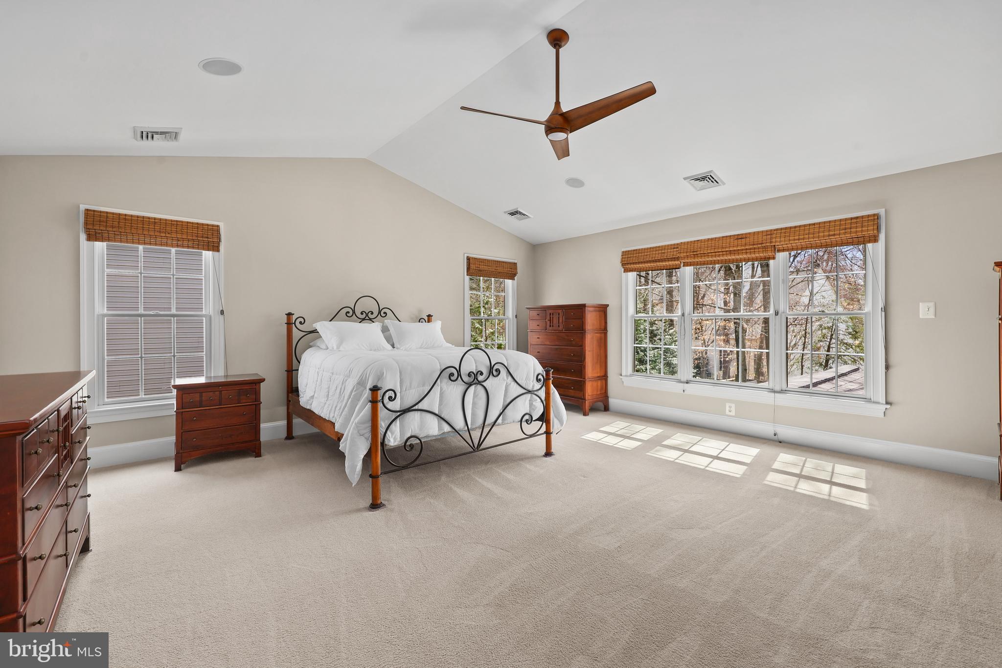 POTOMAC LAKES - Residential