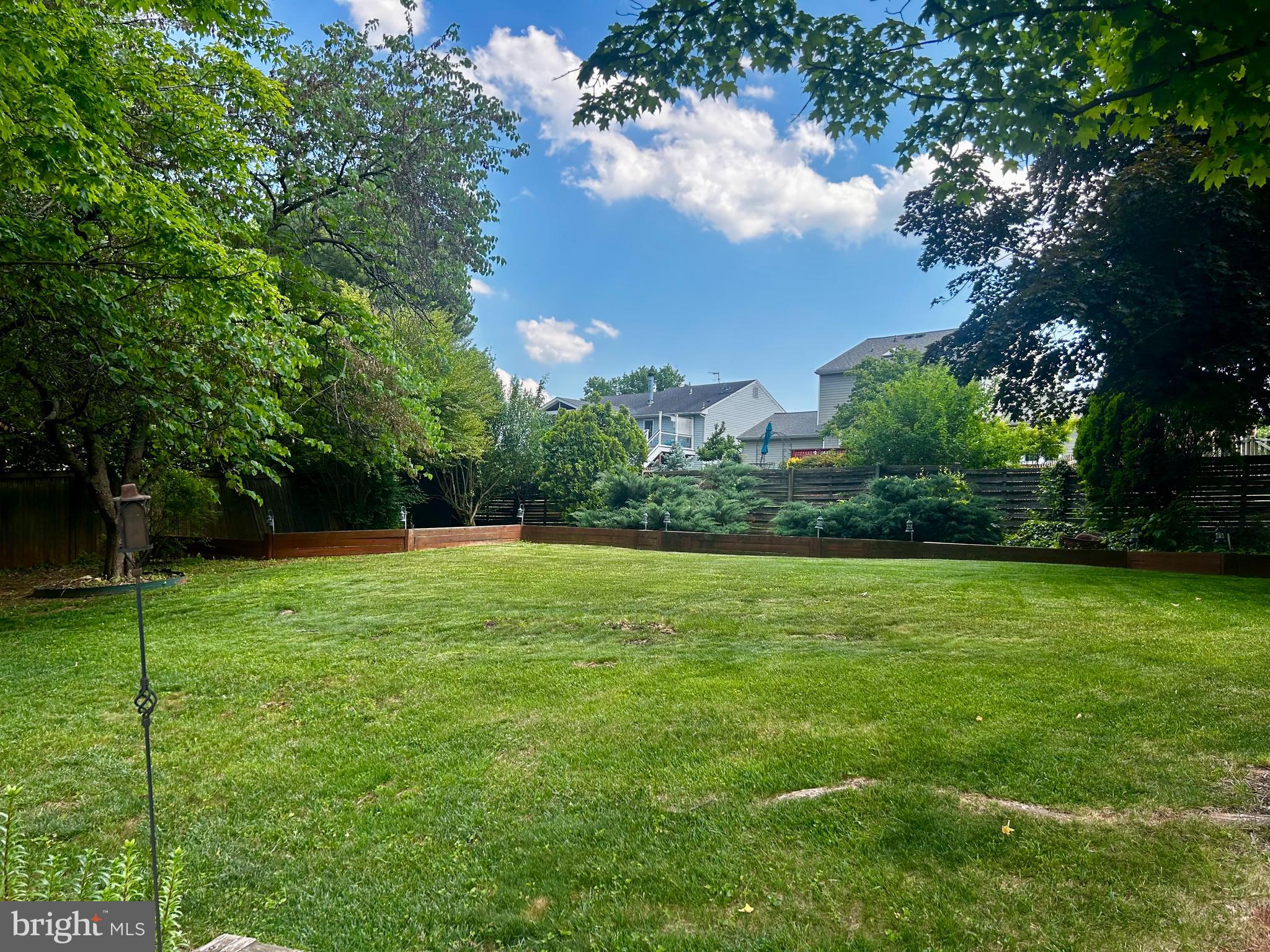 ENVIRONS - Residential