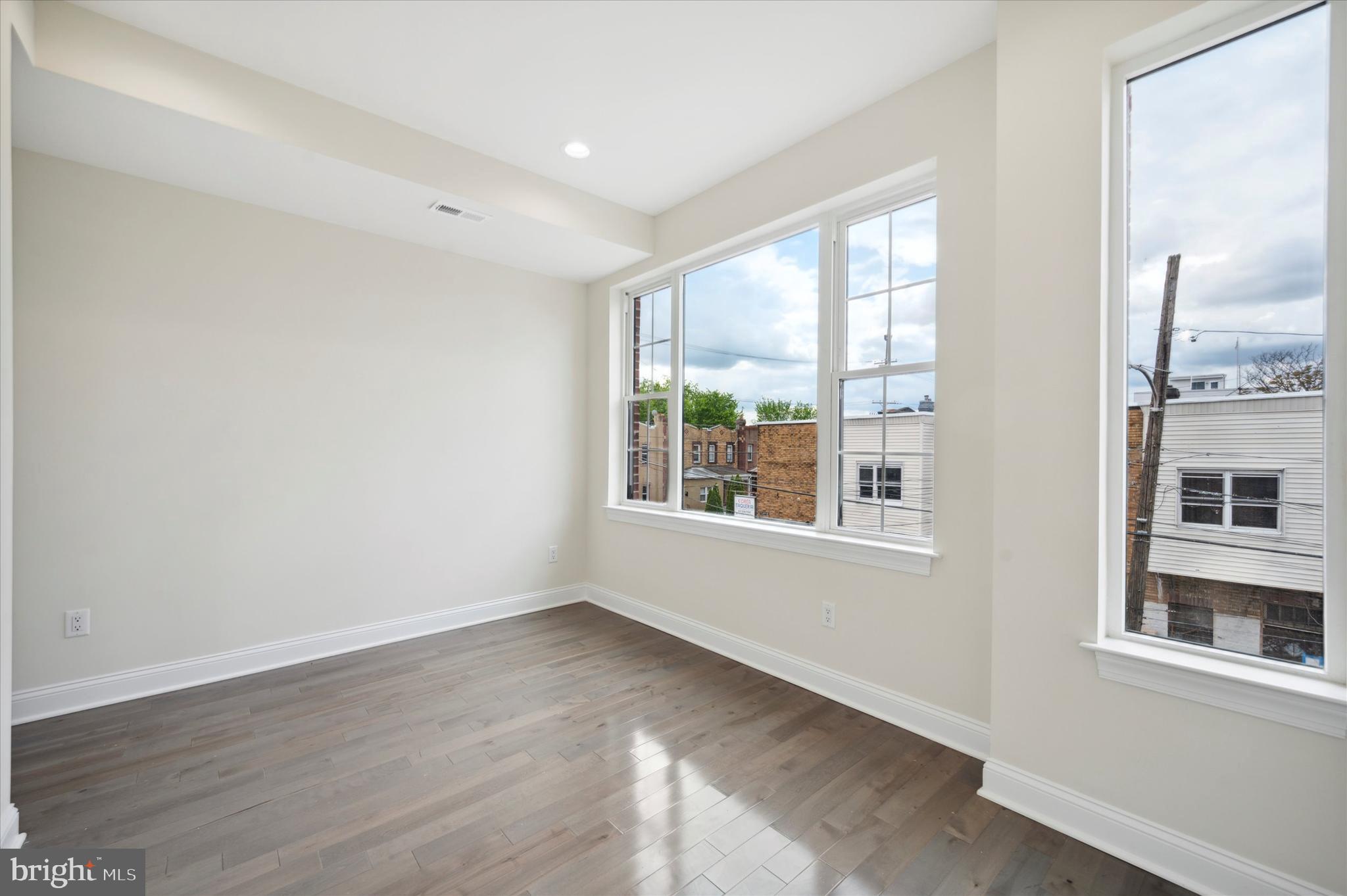 GRAYS FERRY - Residential