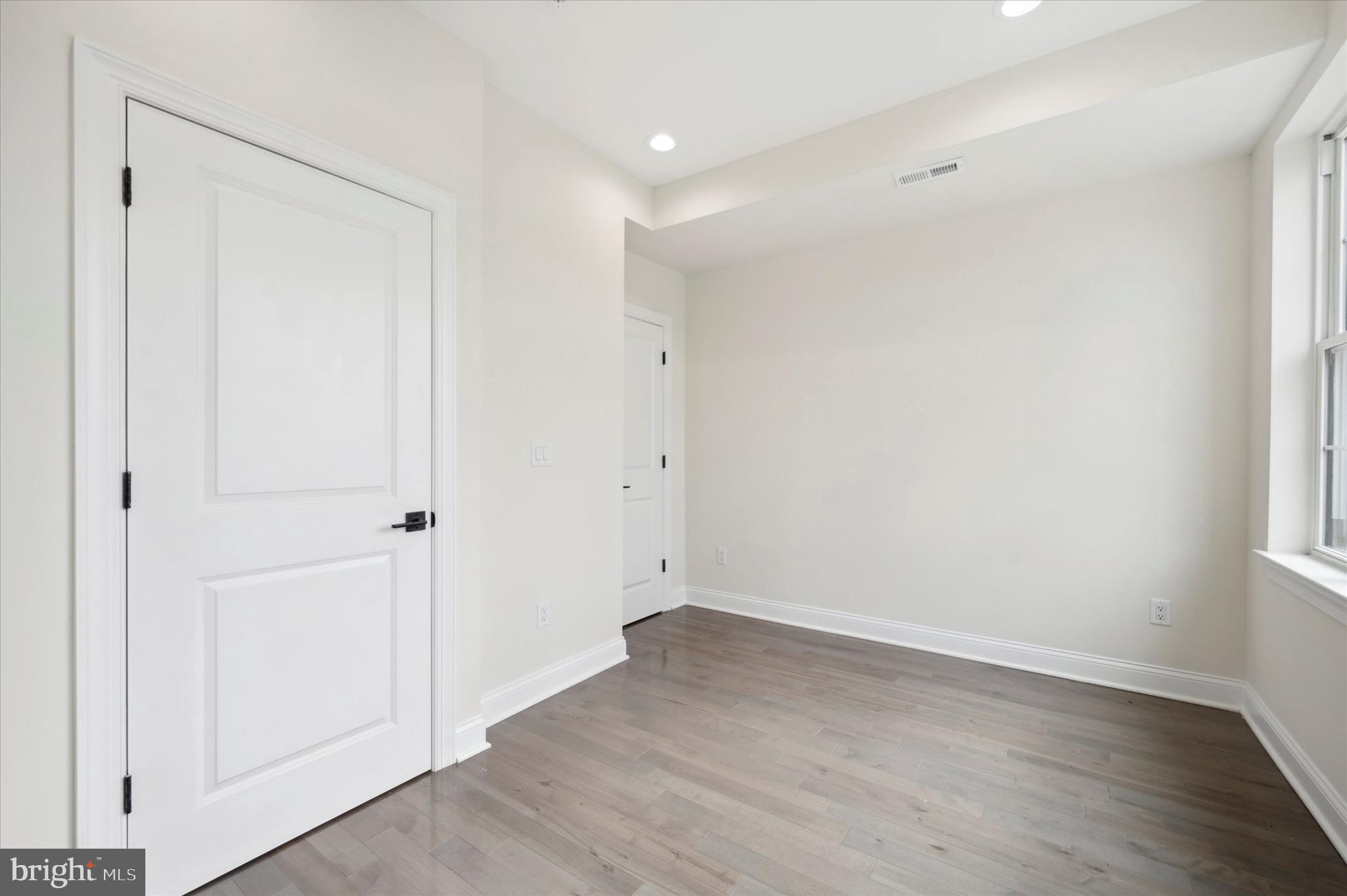 GRAYS FERRY - Residential