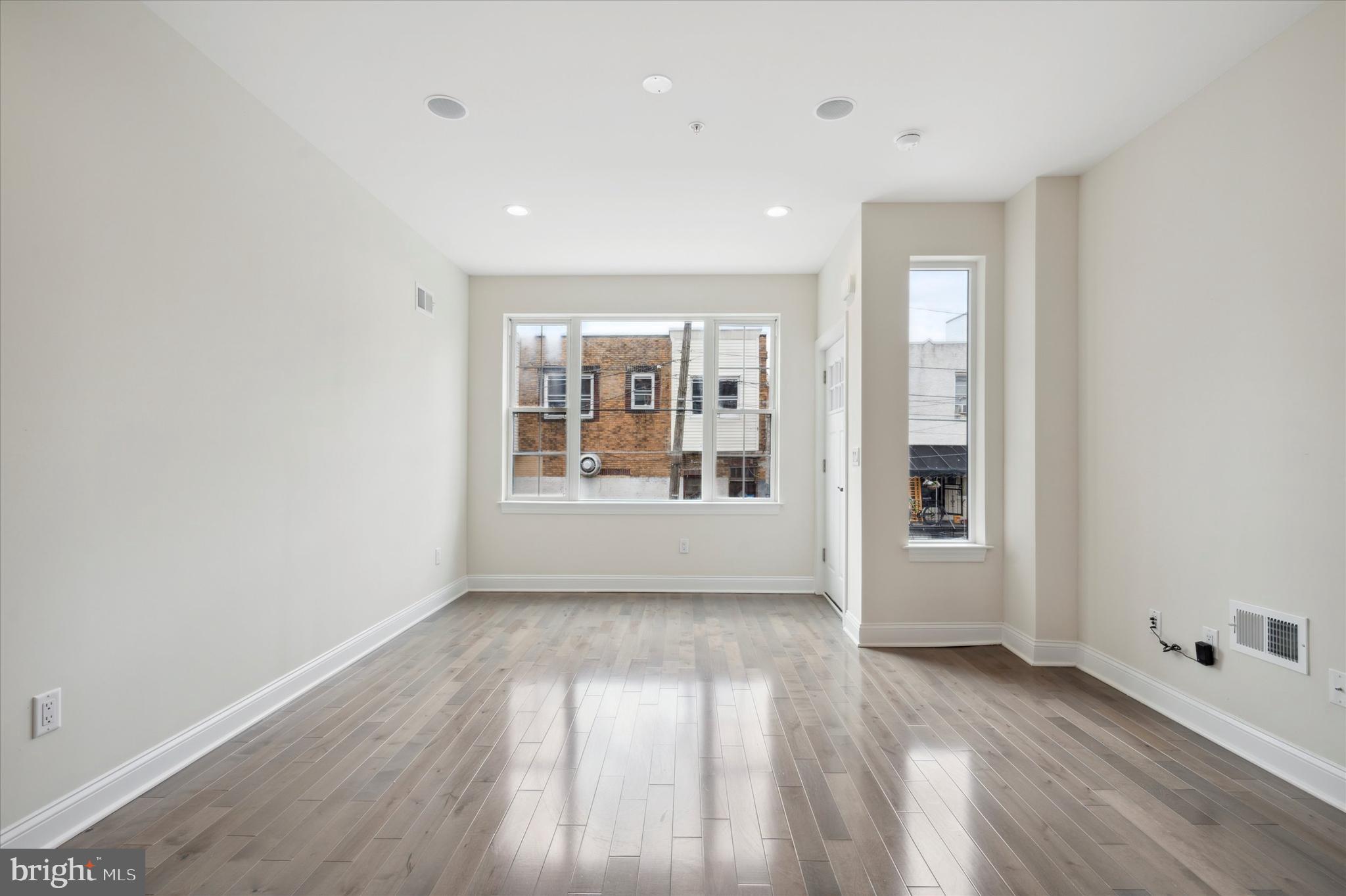 GRAYS FERRY - Residential