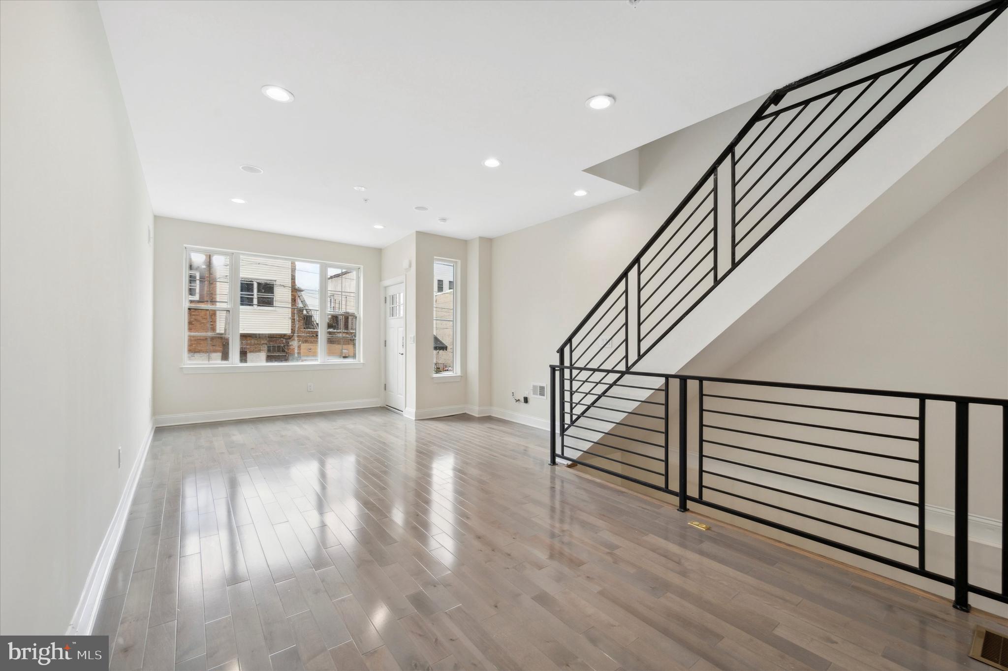 GRAYS FERRY - Residential