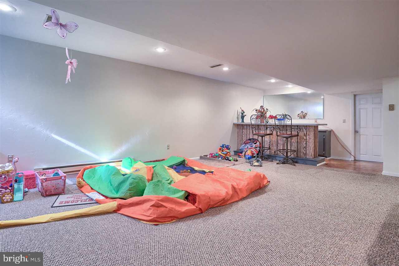 PENN OAKS - Residential