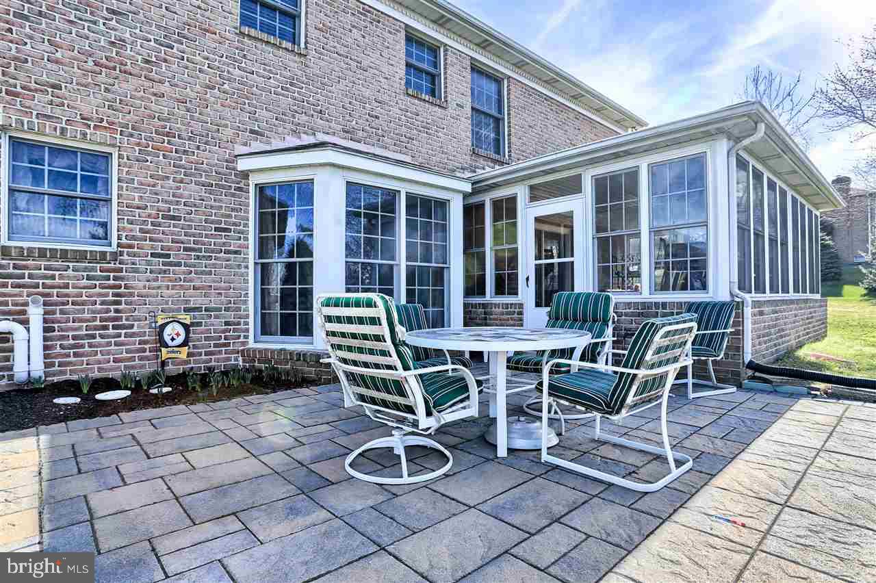 PENN OAKS - Residential