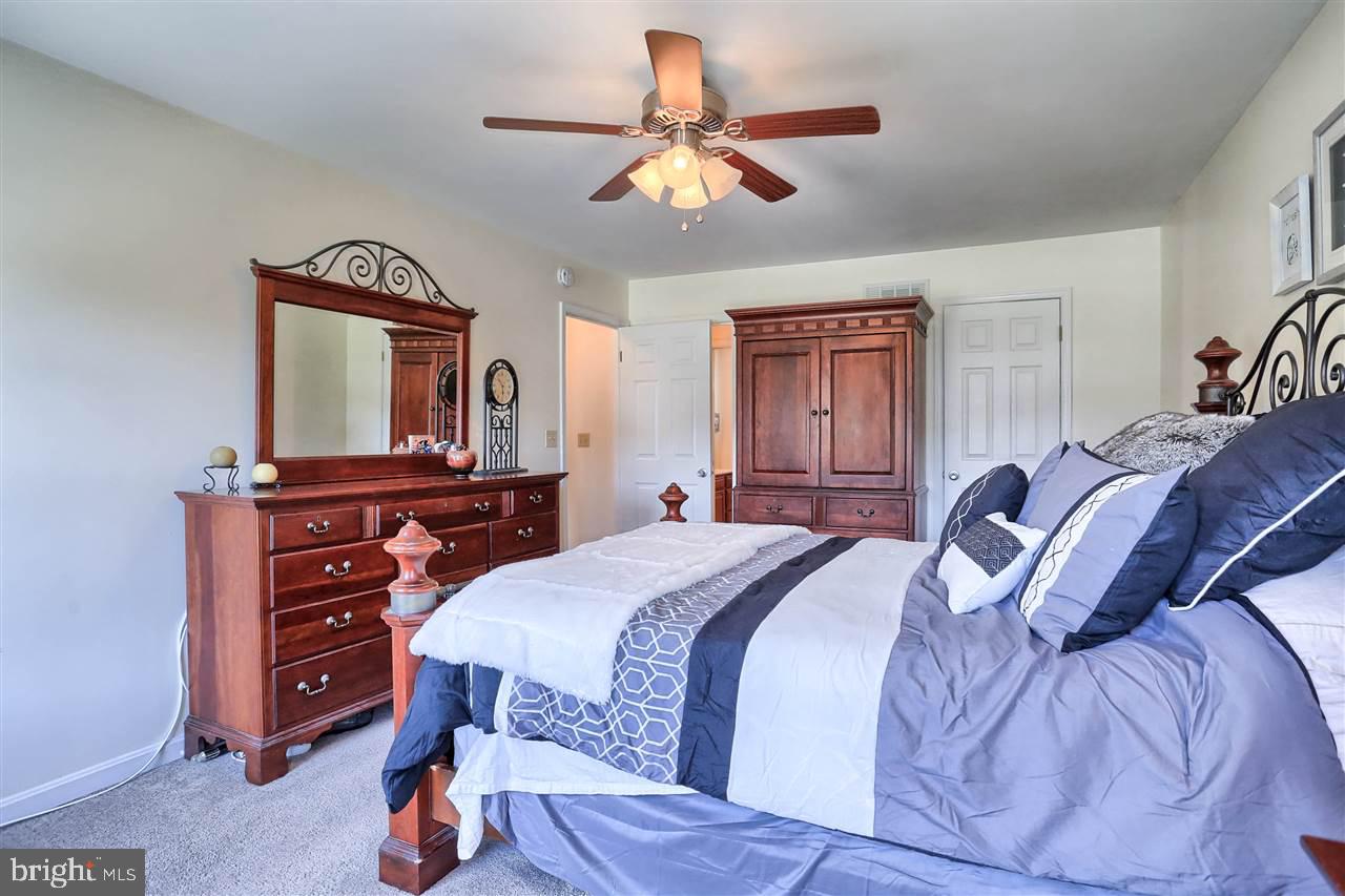 PENN OAKS - Residential