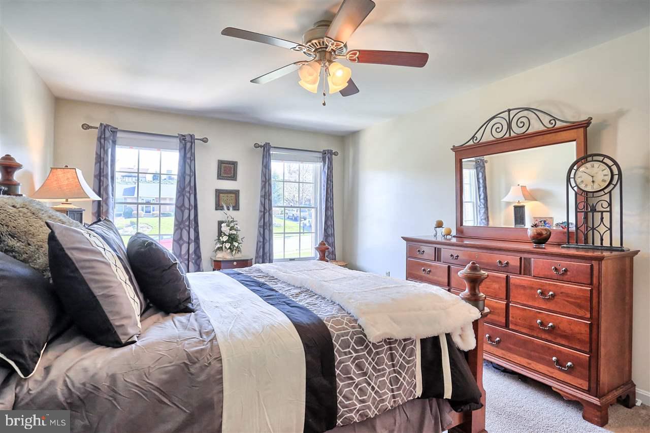 PENN OAKS - Residential