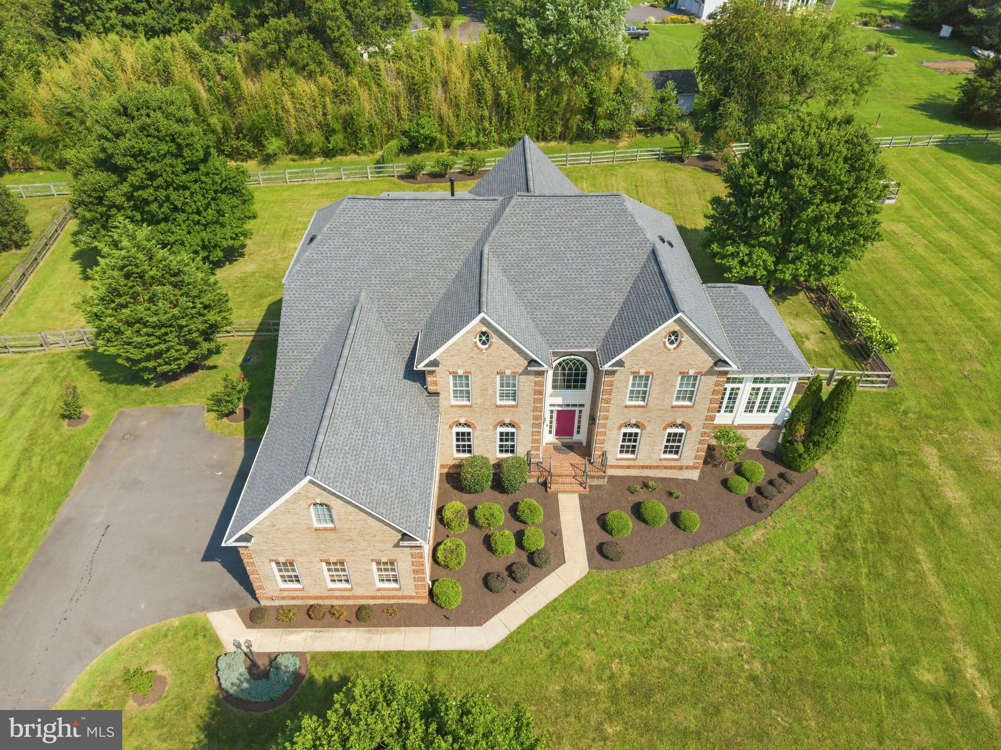 HOLLY RIDGE AT LAWNVALE - Residential