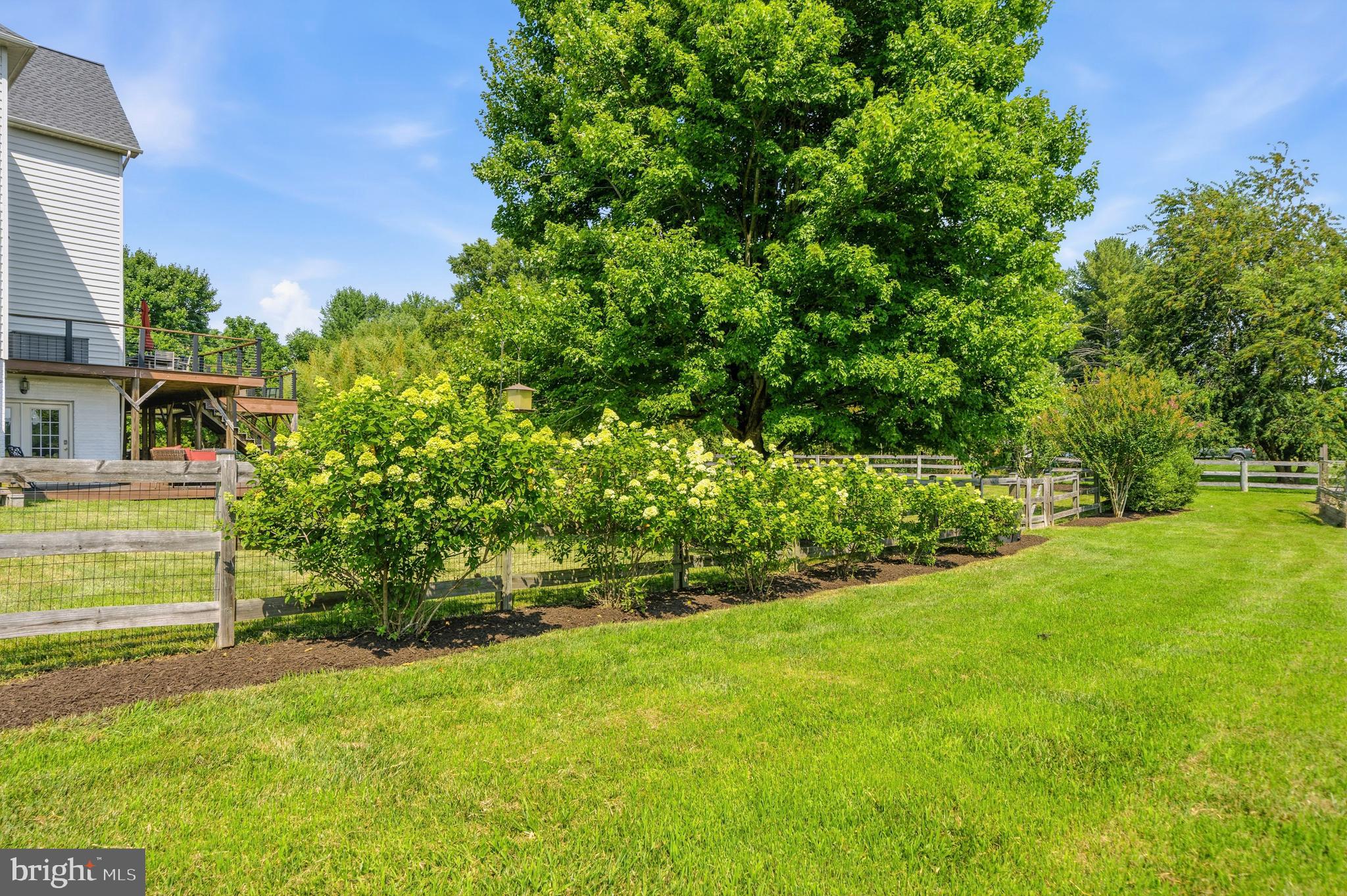 HOLLY RIDGE AT LAWNVALE - Residential