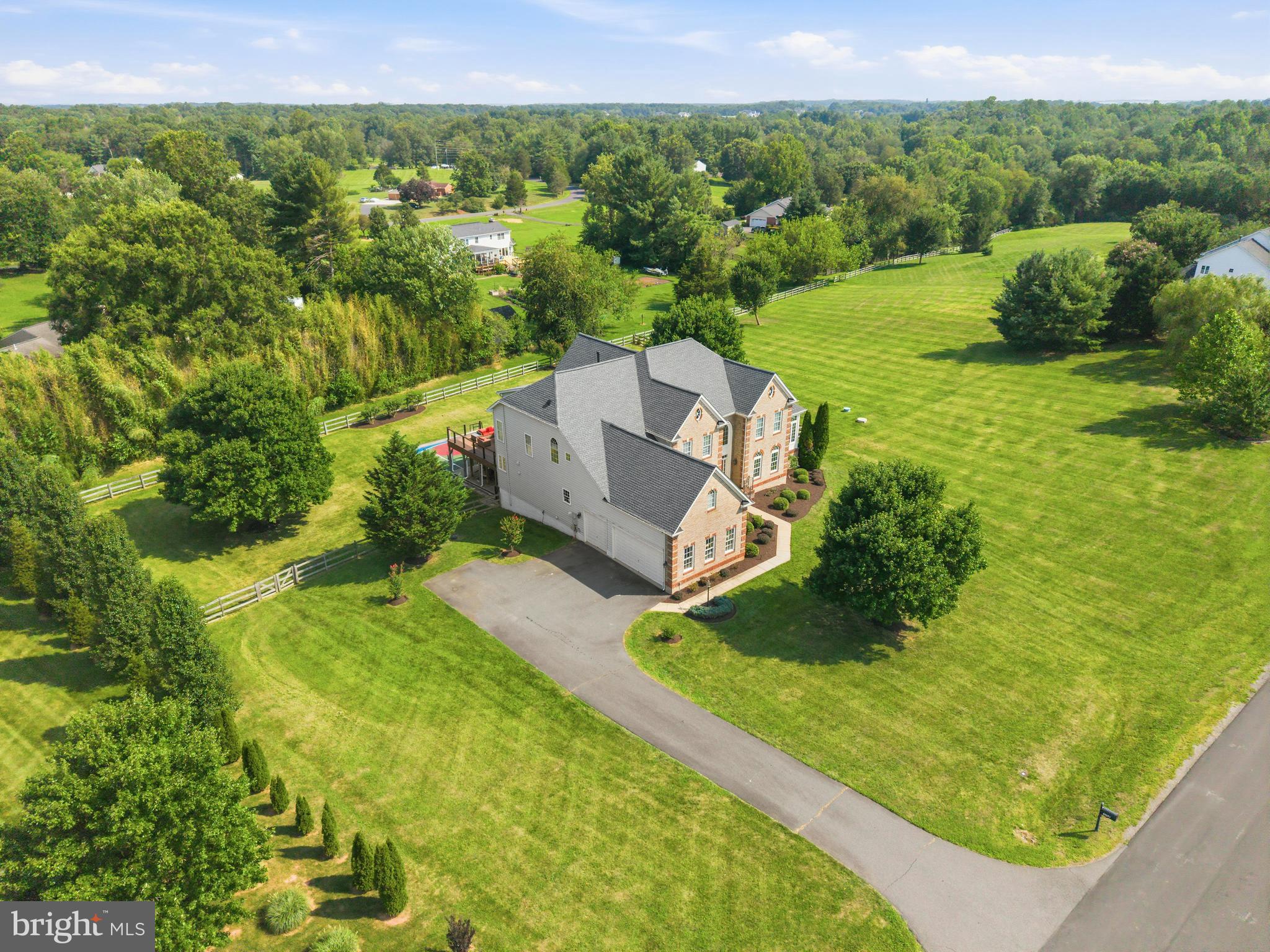 HOLLY RIDGE AT LAWNVALE - Residential