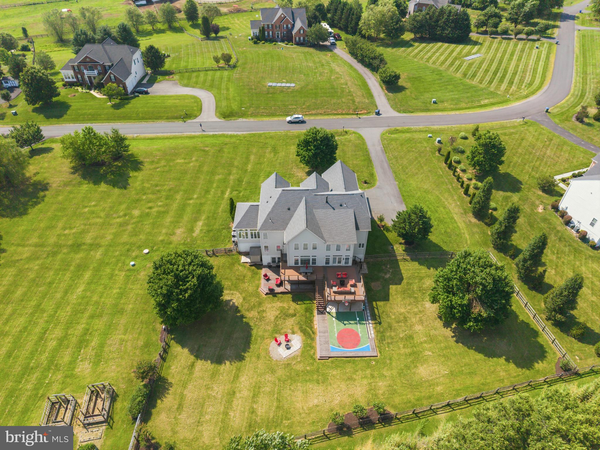 HOLLY RIDGE AT LAWNVALE - Residential