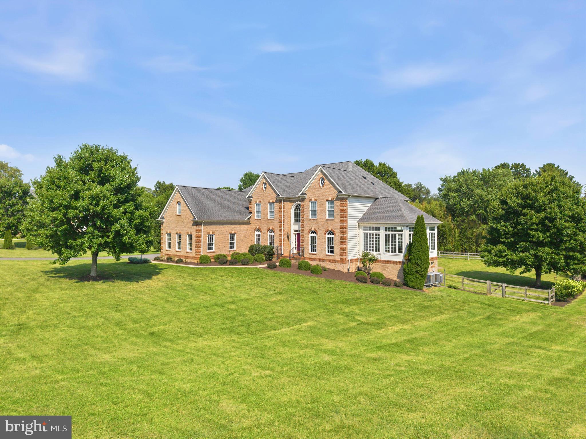 HOLLY RIDGE AT LAWNVALE - Residential