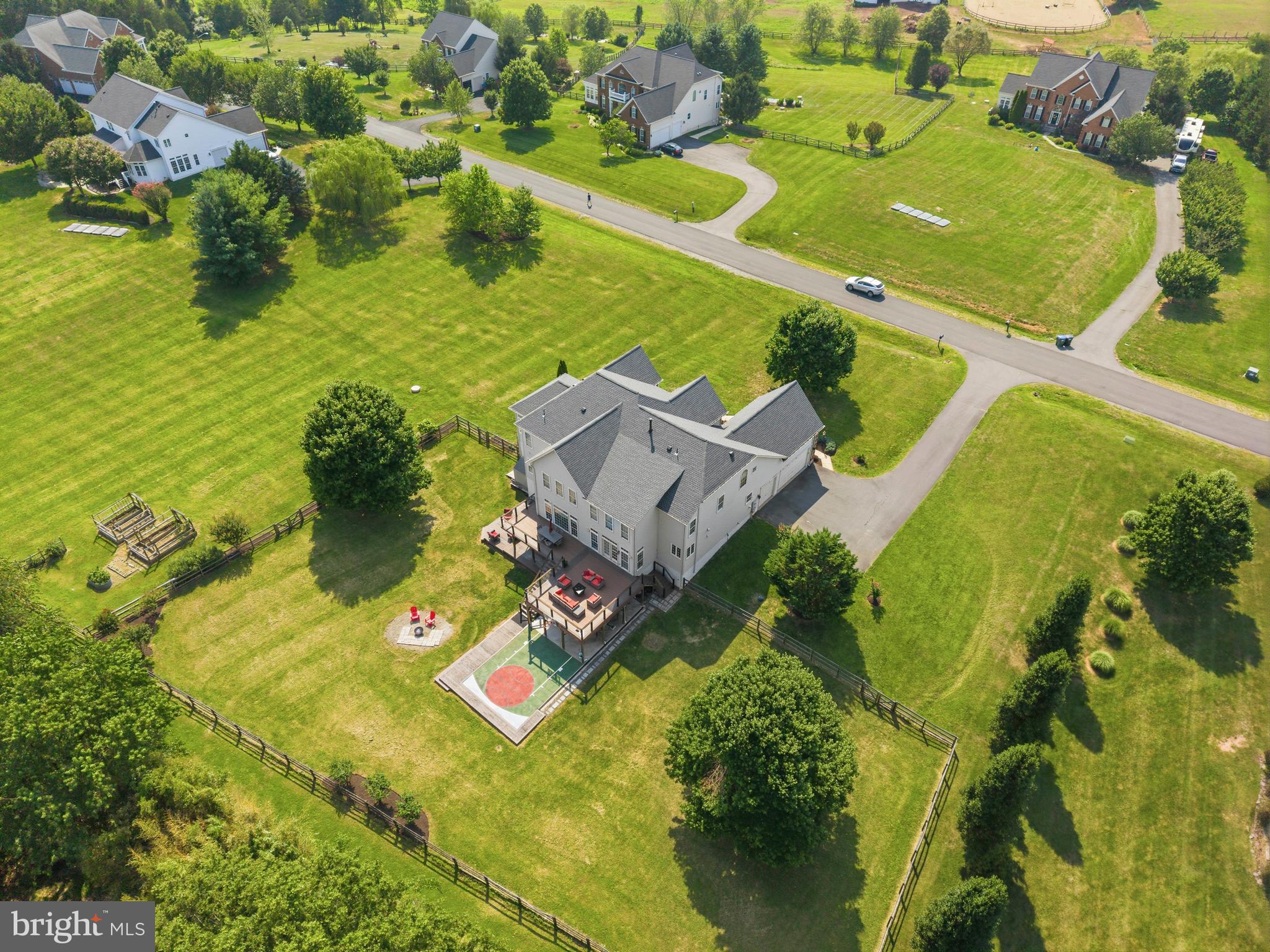 HOLLY RIDGE AT LAWNVALE - Residential