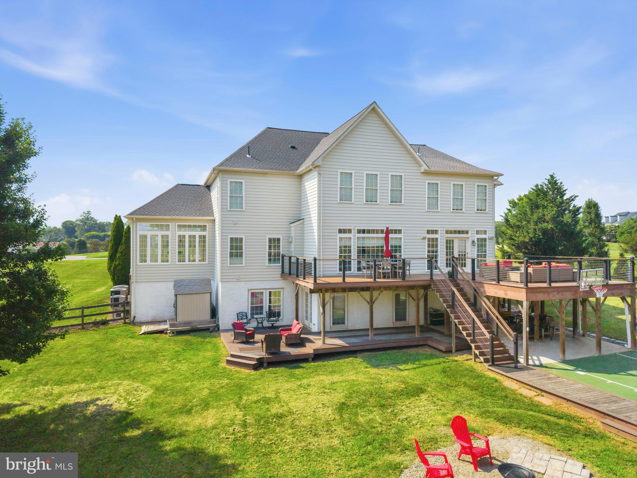 HOLLY RIDGE AT LAWNVALE - Residential