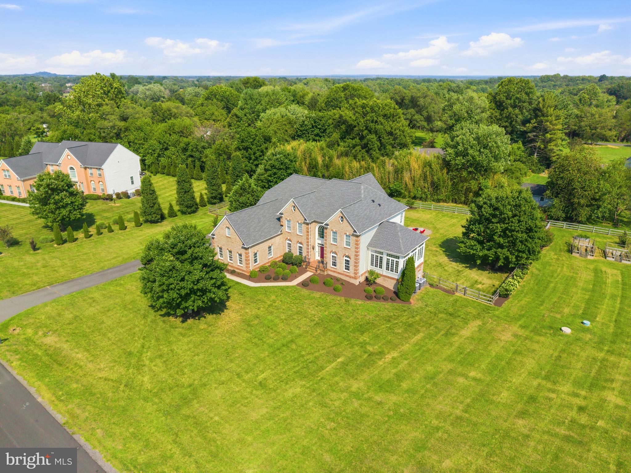 HOLLY RIDGE AT LAWNVALE - Residential
