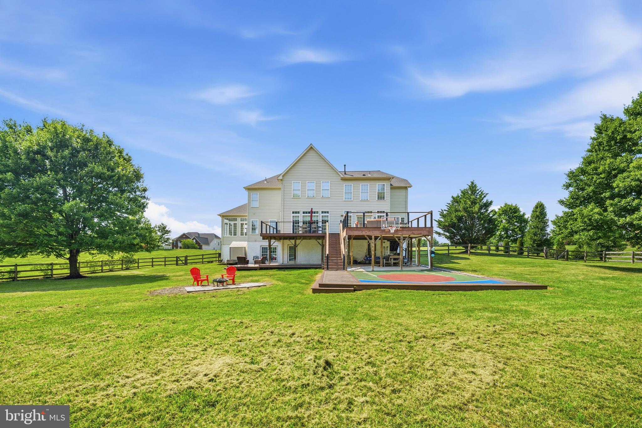 HOLLY RIDGE AT LAWNVALE - Residential