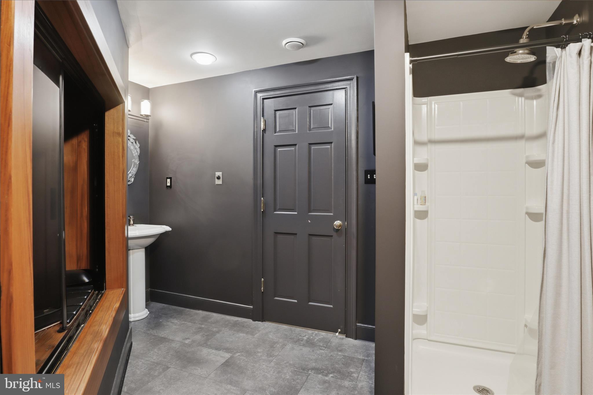 CEDAR KNOLL - Residential