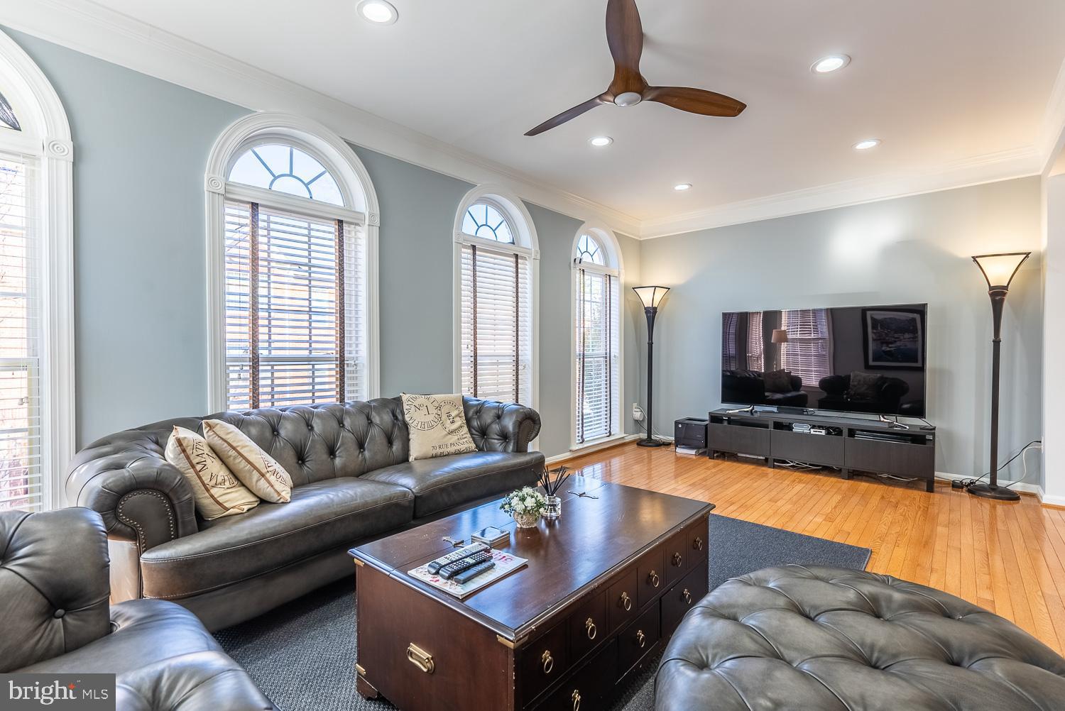 PROVIDENCE PARK - Residential
