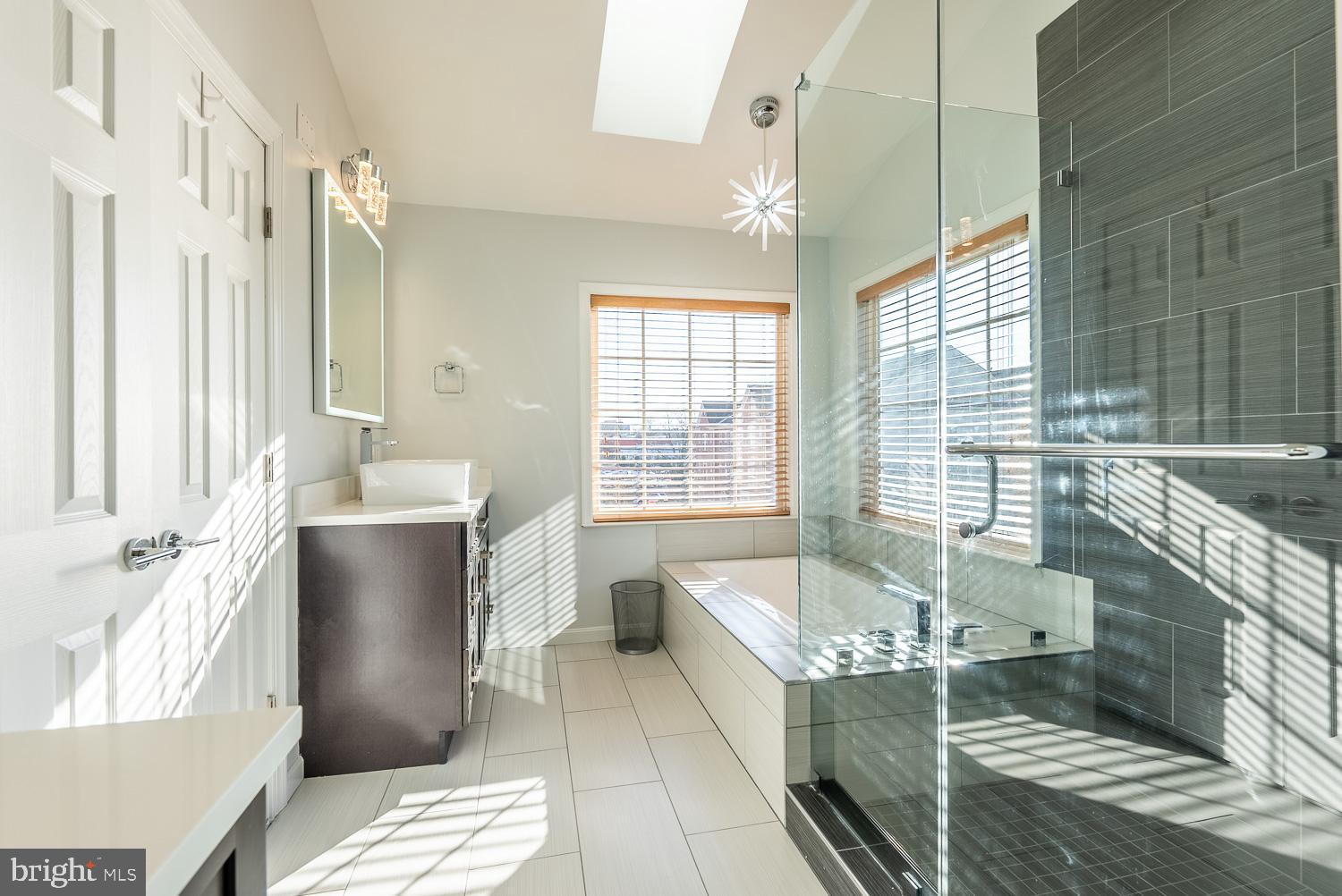 PROVIDENCE PARK - Residential