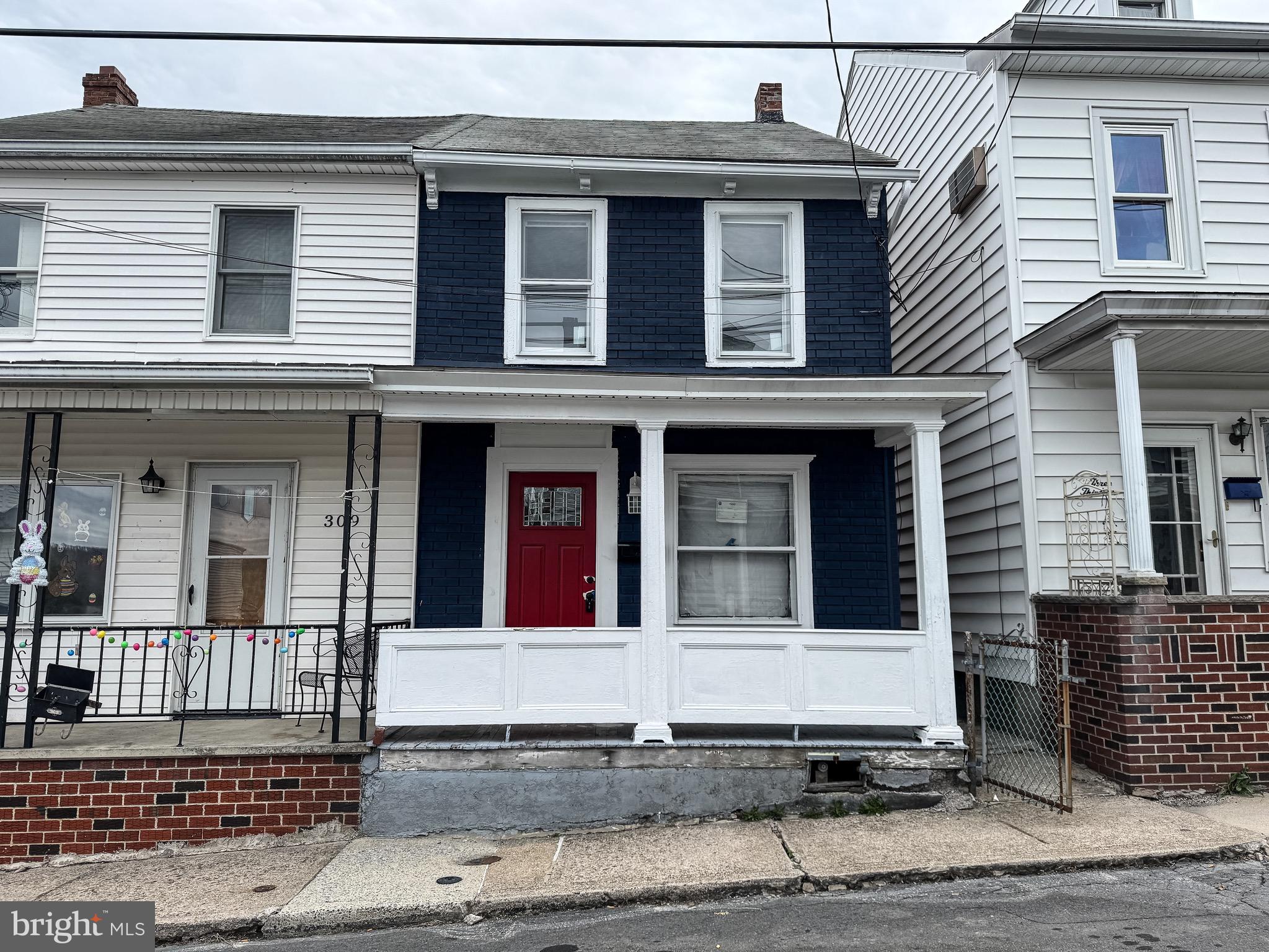 NONE AVAILABLE - Residential Lease