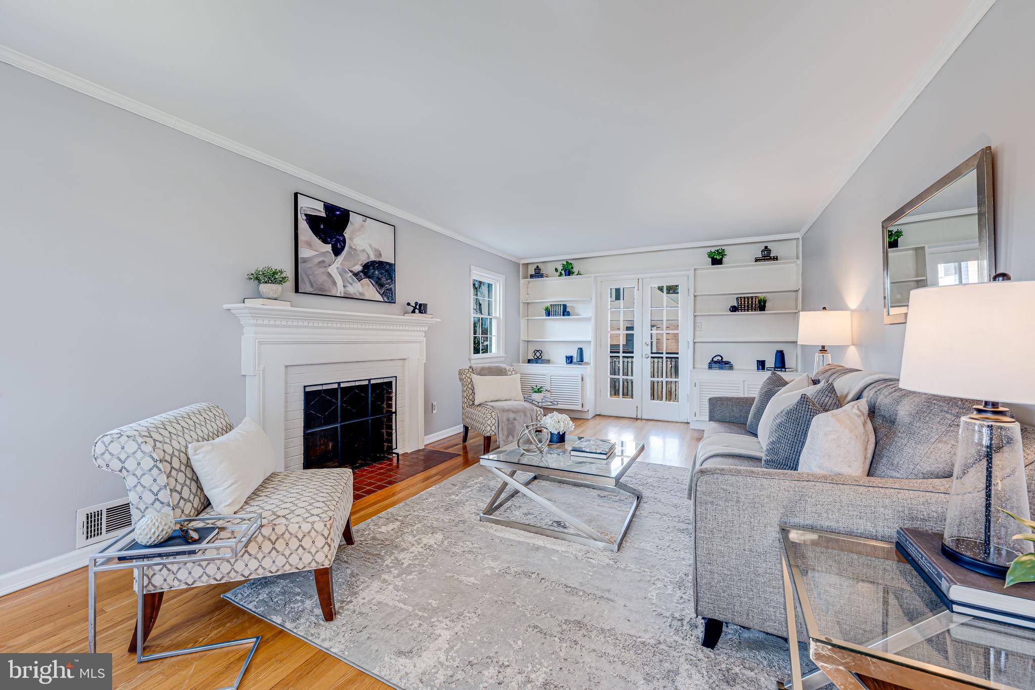 WAYNEWOOD - Residential
