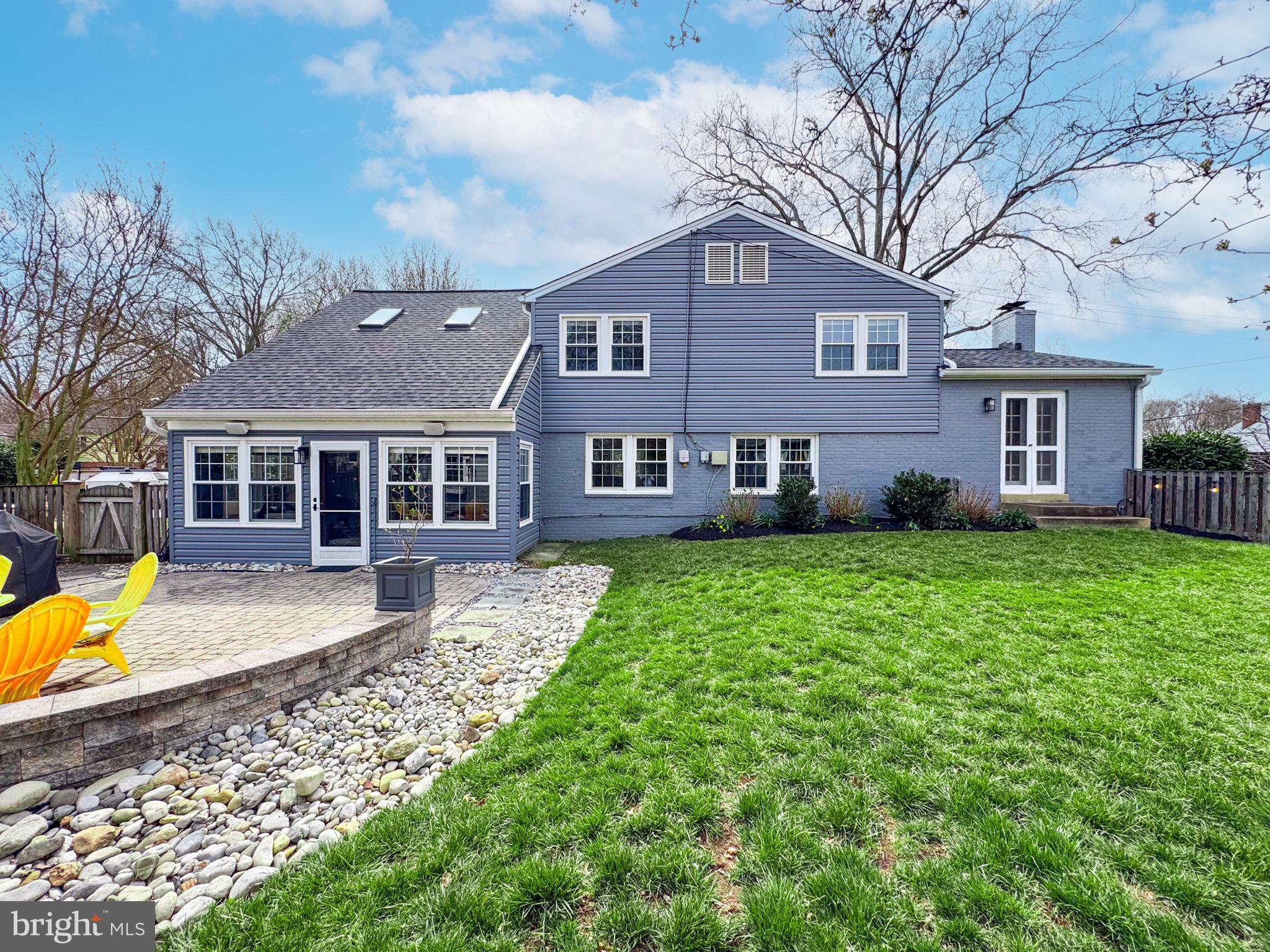 WAYNEWOOD - Residential