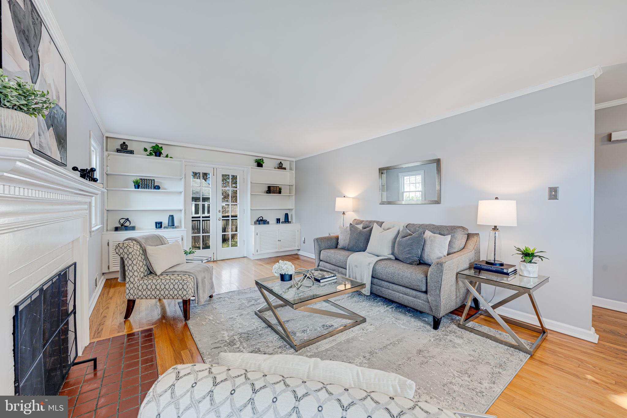 WAYNEWOOD - Residential