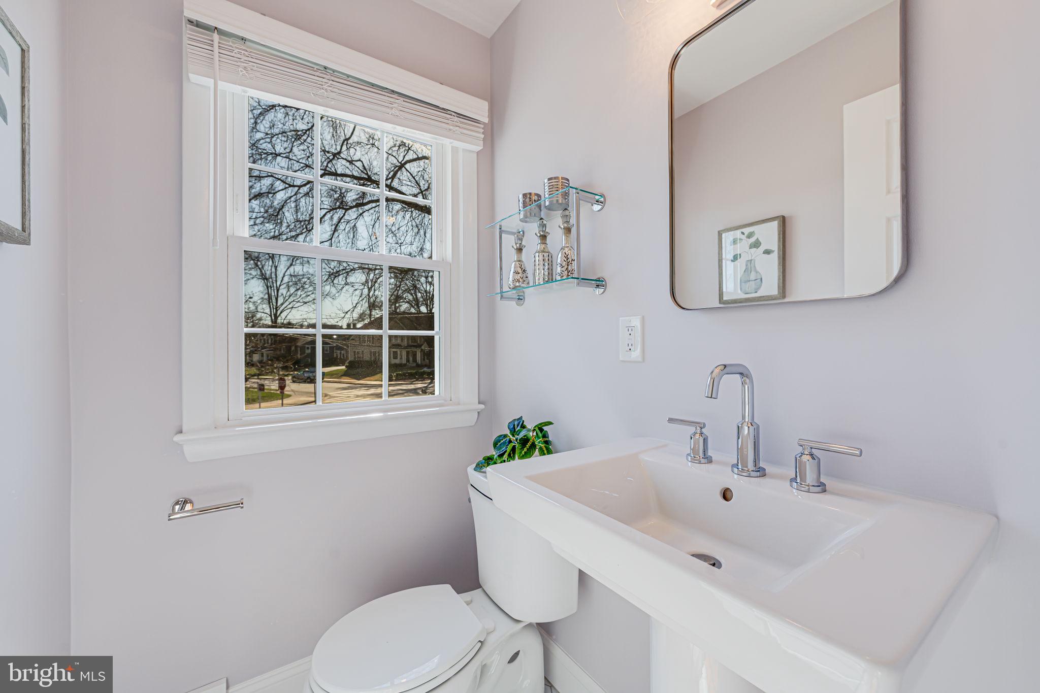 WAYNEWOOD - Residential