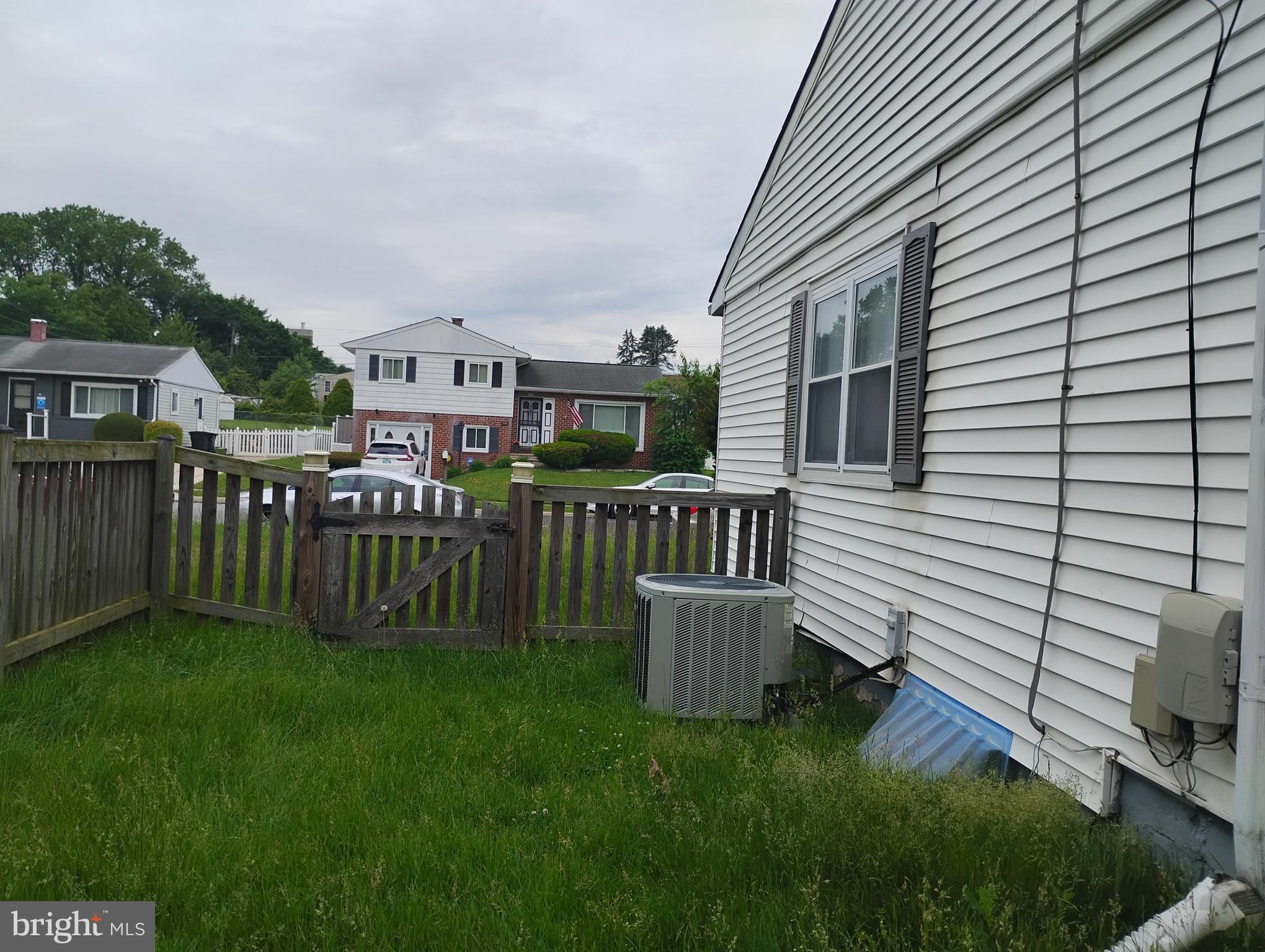 MILFORD RIDGE - Residential