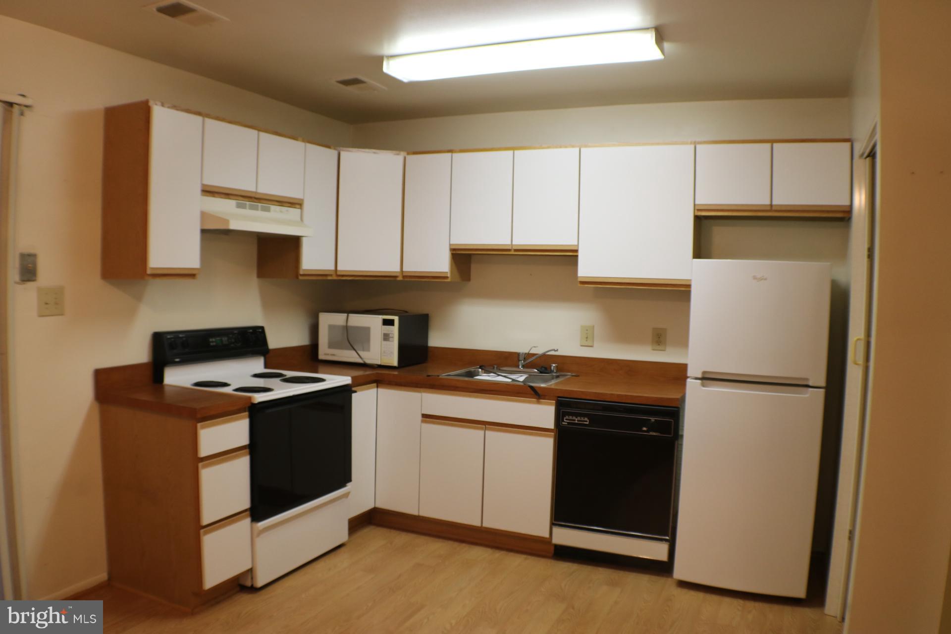 HILLTOP VILLAGE CONDOMINIUMS - Residential