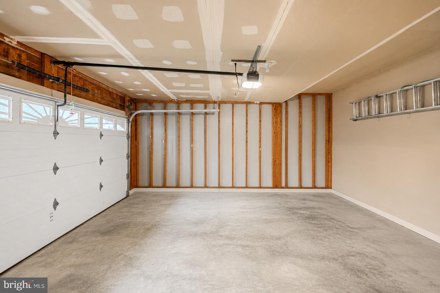 WORTHINGTON PARK - Residential