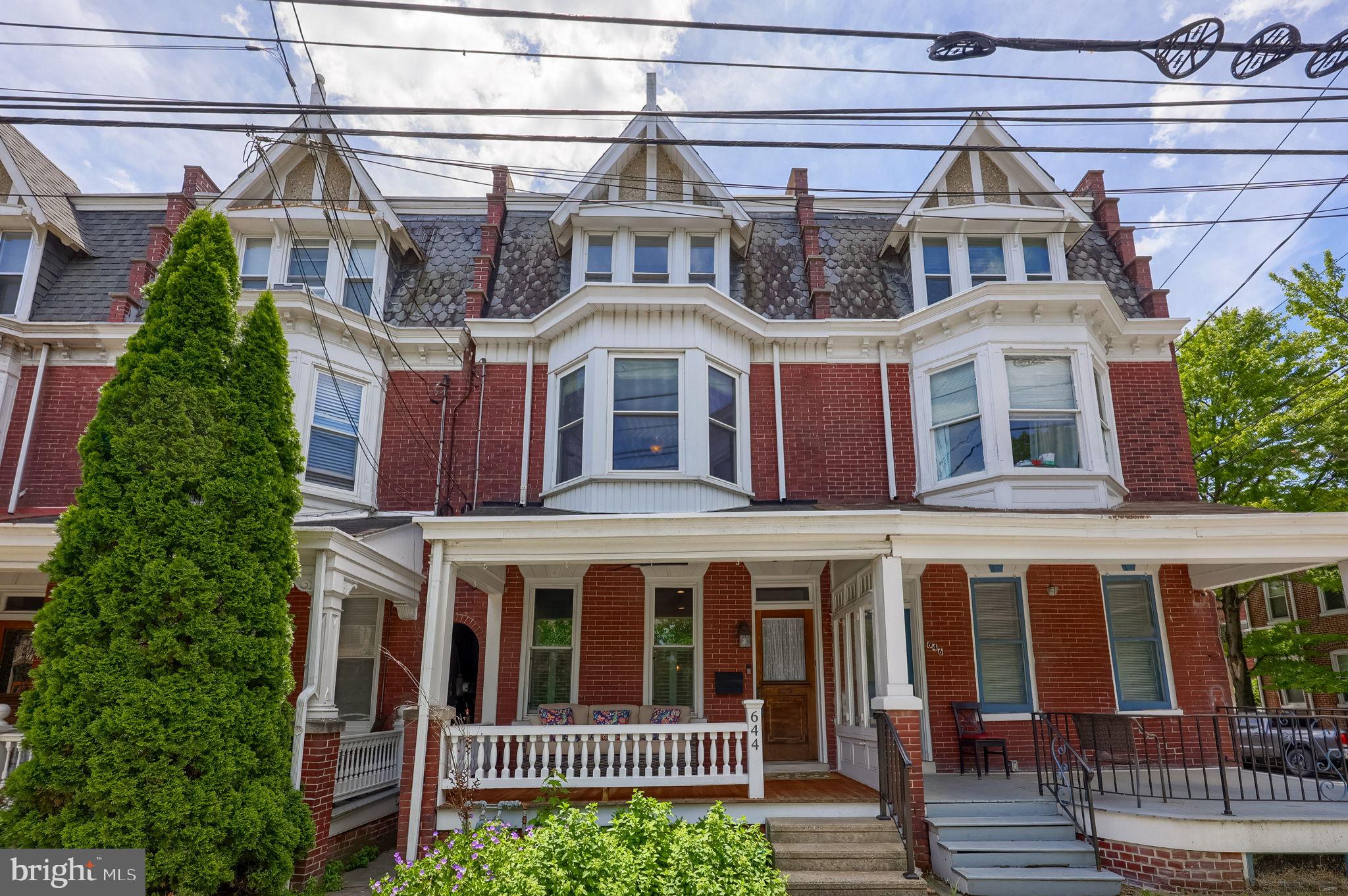 CHESTNUT HILL - Residential
