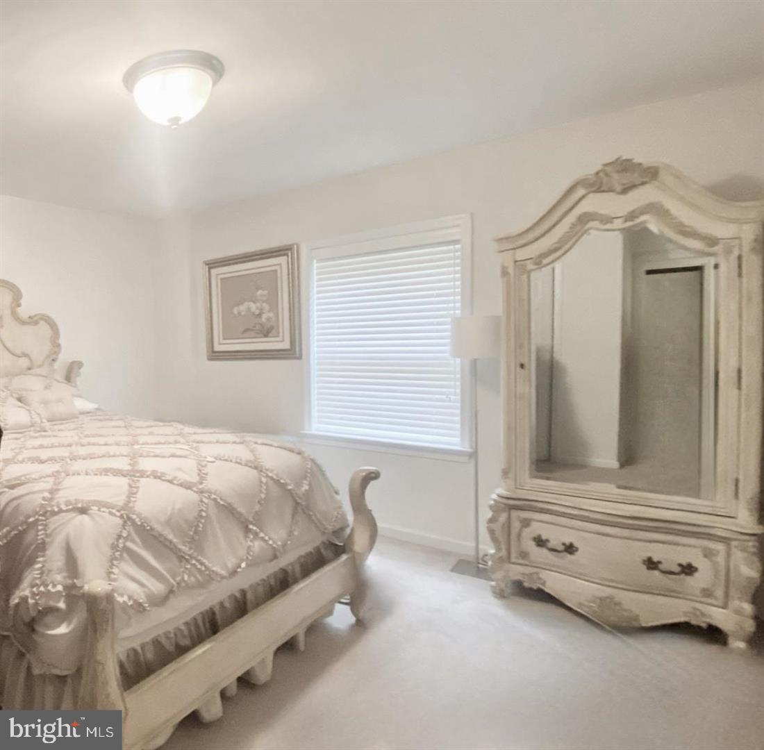 REGENCY AT BAILEYS - Residential