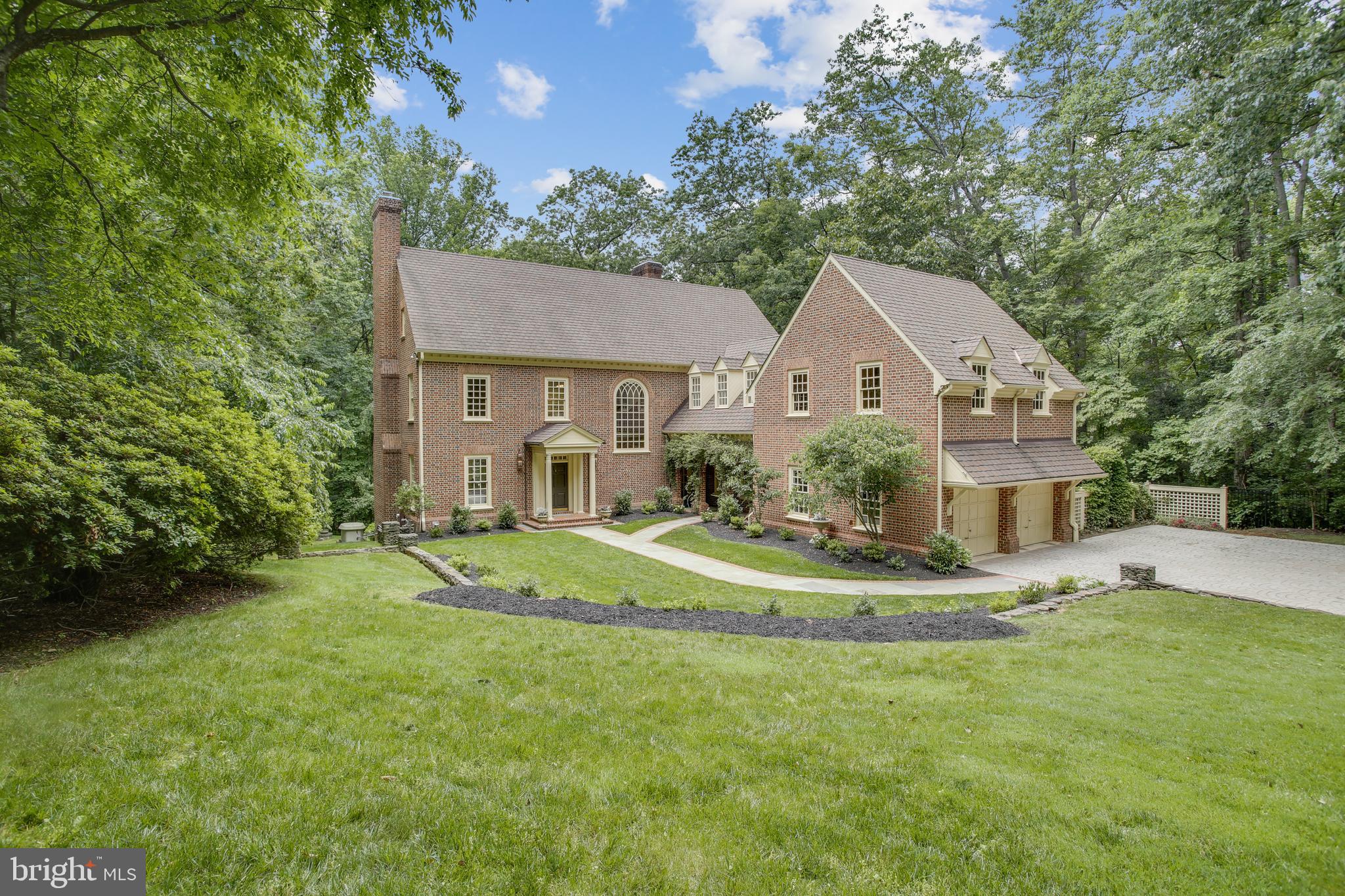 PEACOCK STATION - Residential