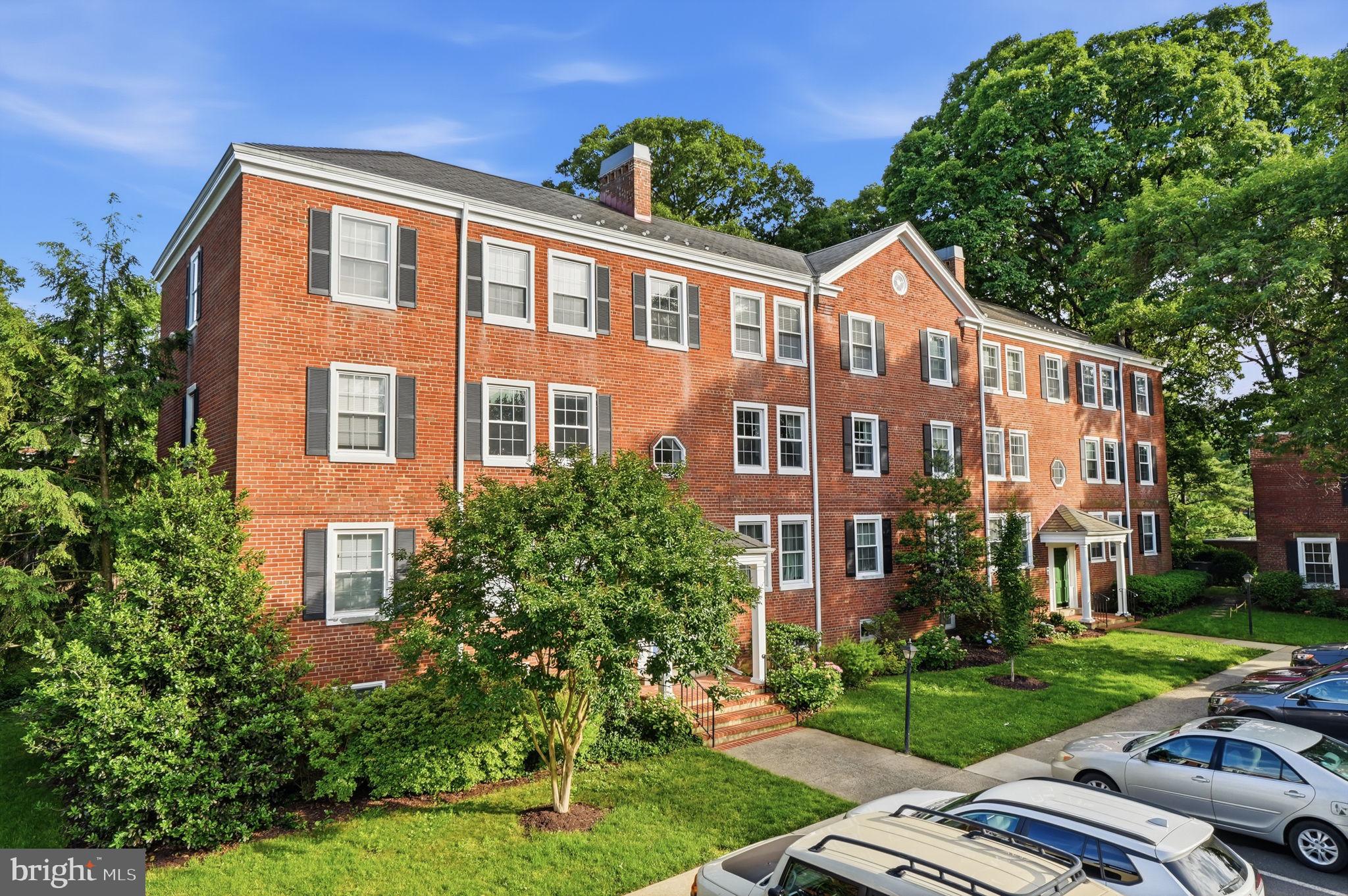 FAIRLINGTON VILLAGES - Residential