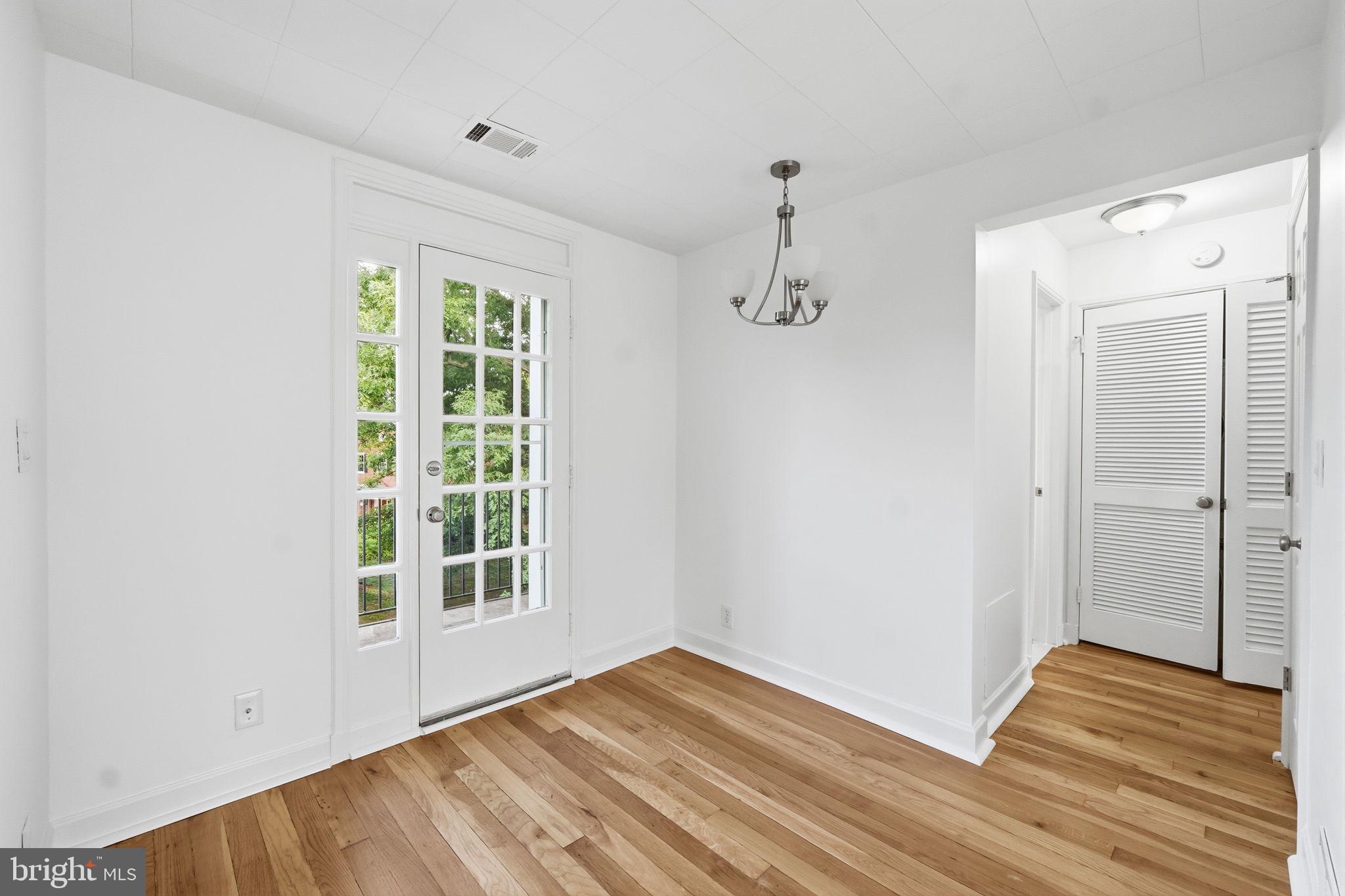 FAIRLINGTON VILLAGES - Residential