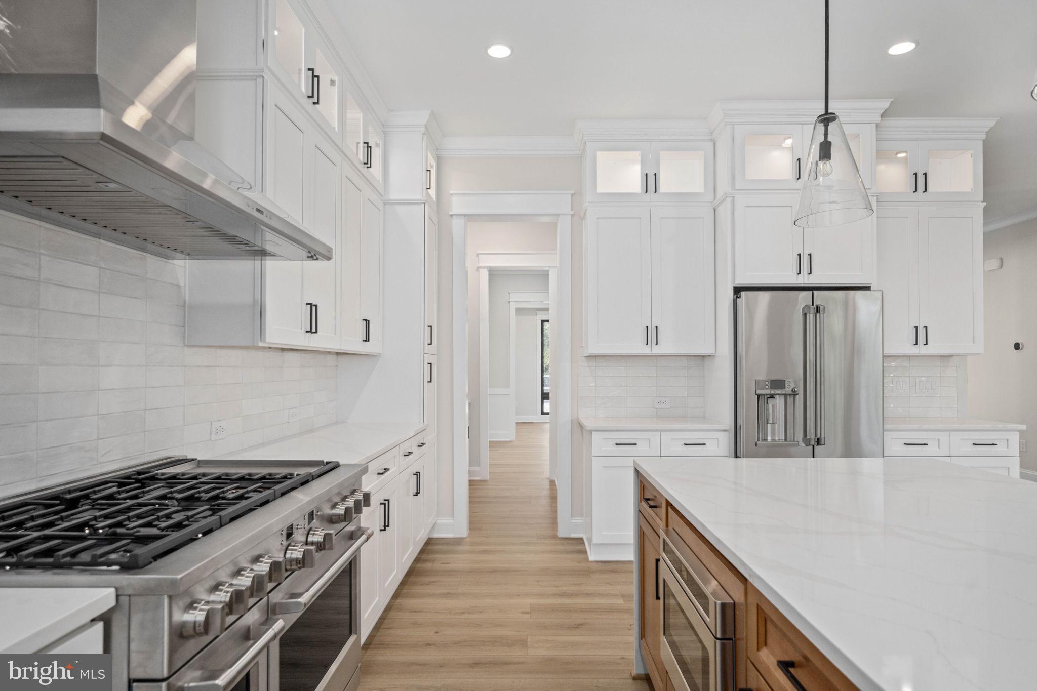 PIMMIT HILLS - Residential