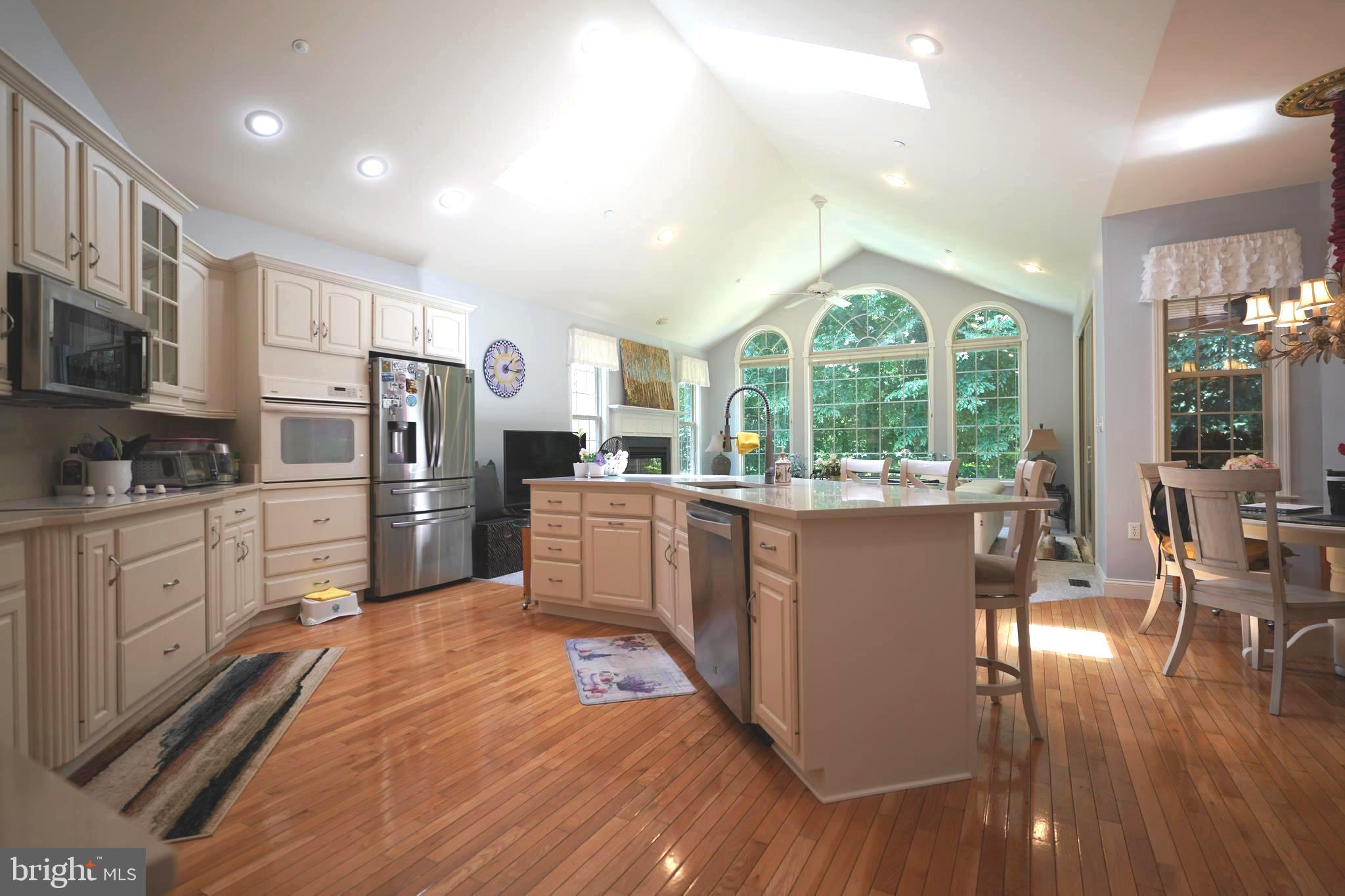 JAMESTOWNE ESTATES - Residential