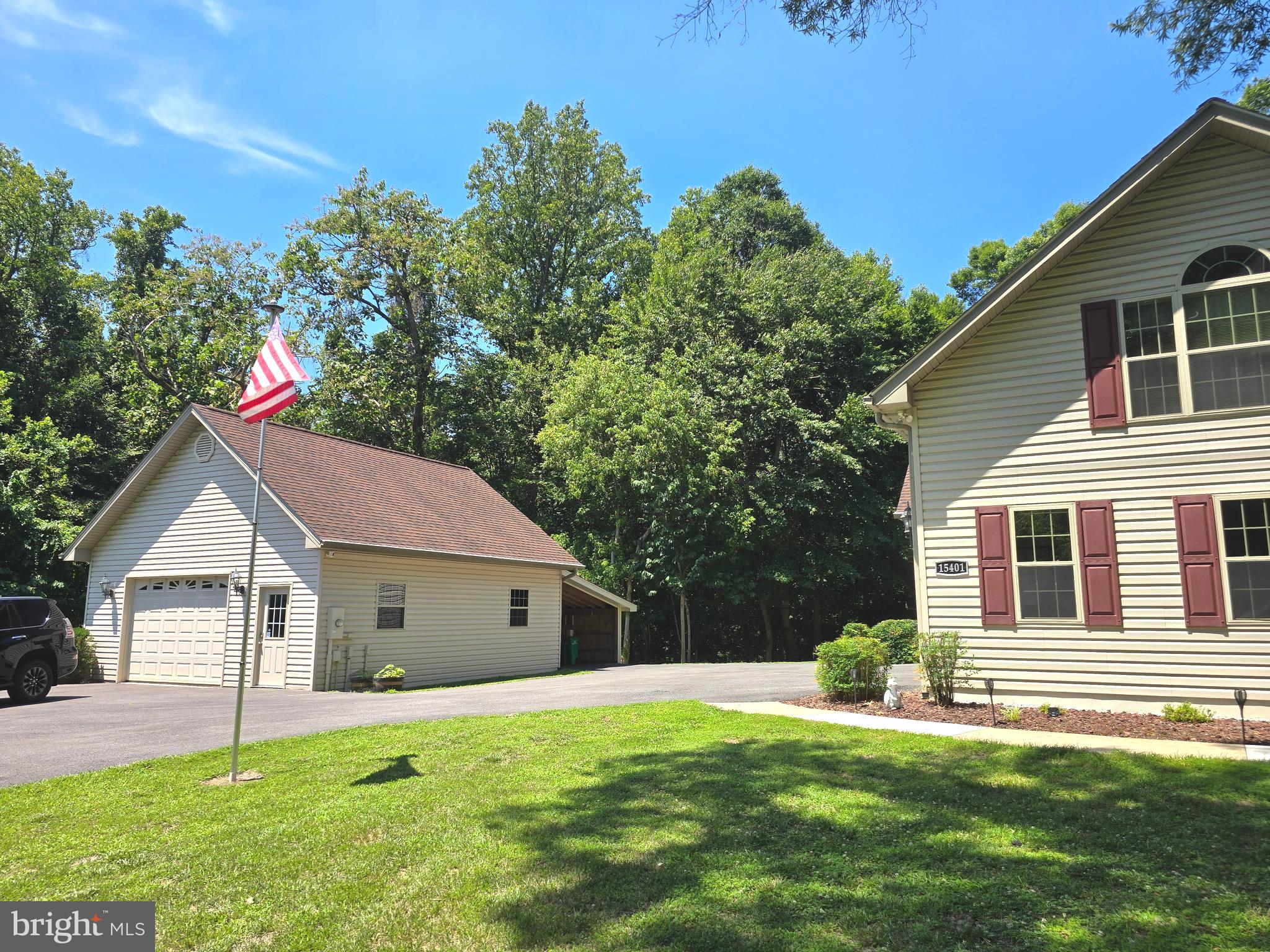 JAMESTOWNE ESTATES - Residential