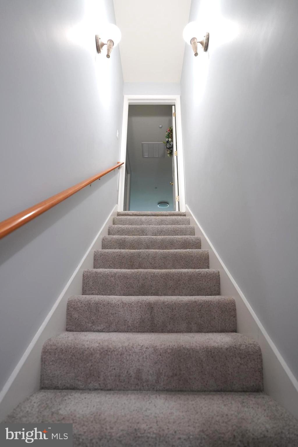 JAMESTOWNE ESTATES - Residential