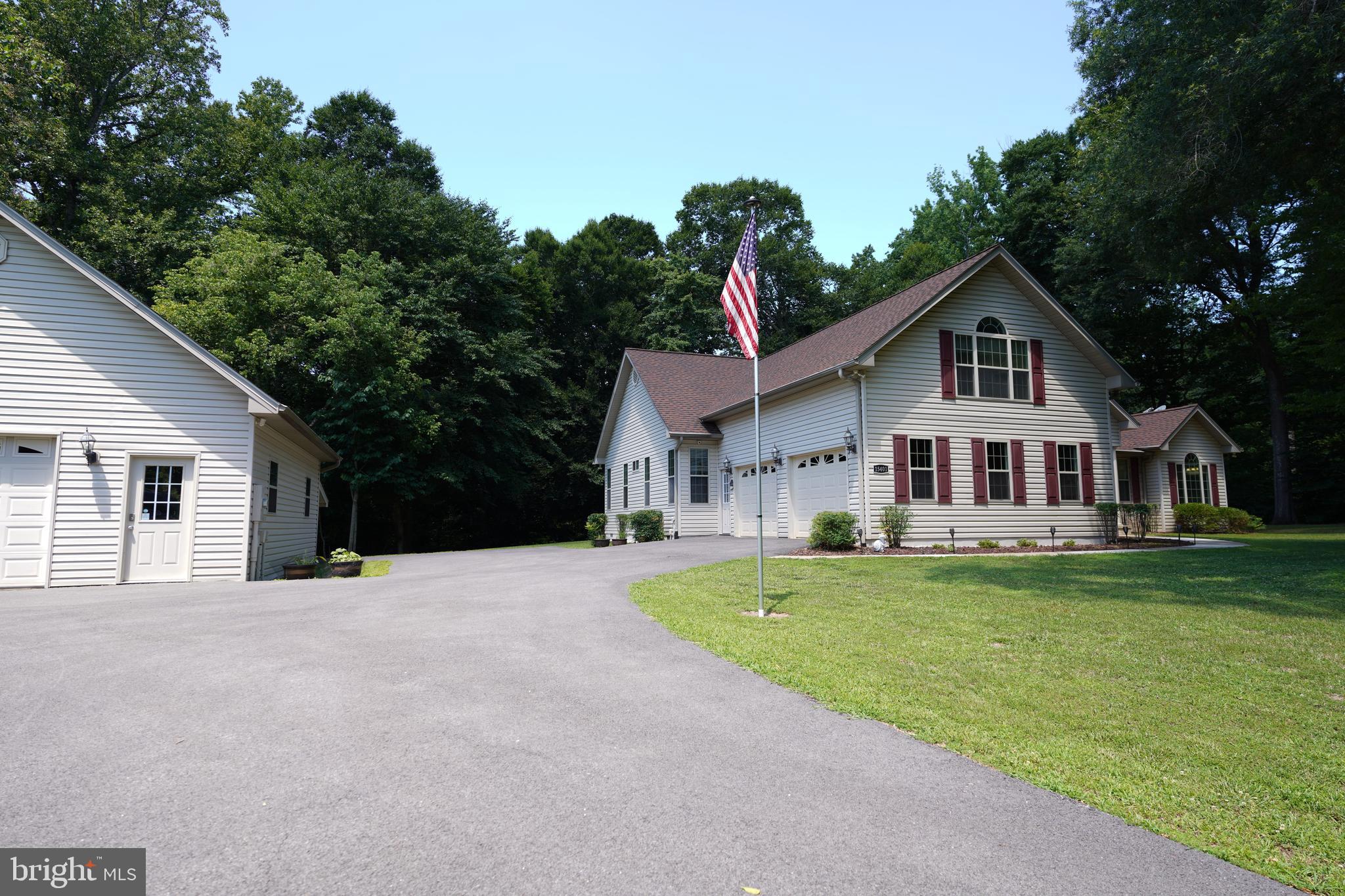 JAMESTOWNE ESTATES - Residential