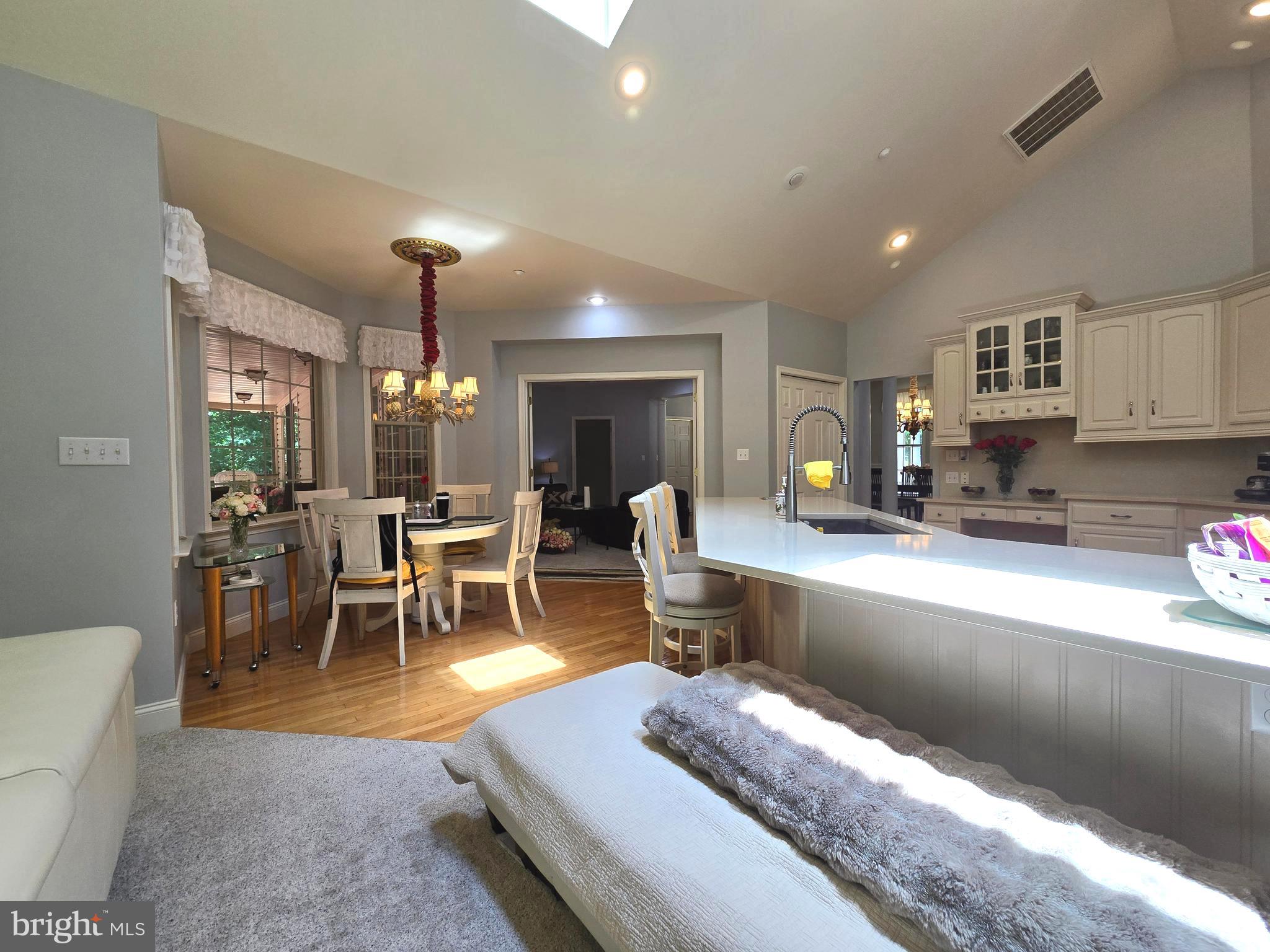 JAMESTOWNE ESTATES - Residential